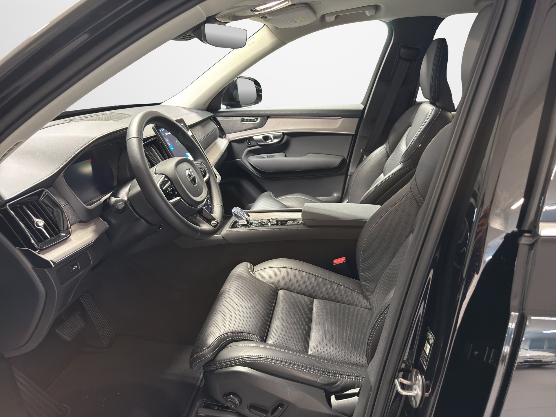 VOLVO XC90 2.0 B5 MH Plus Bright AWD-image-7