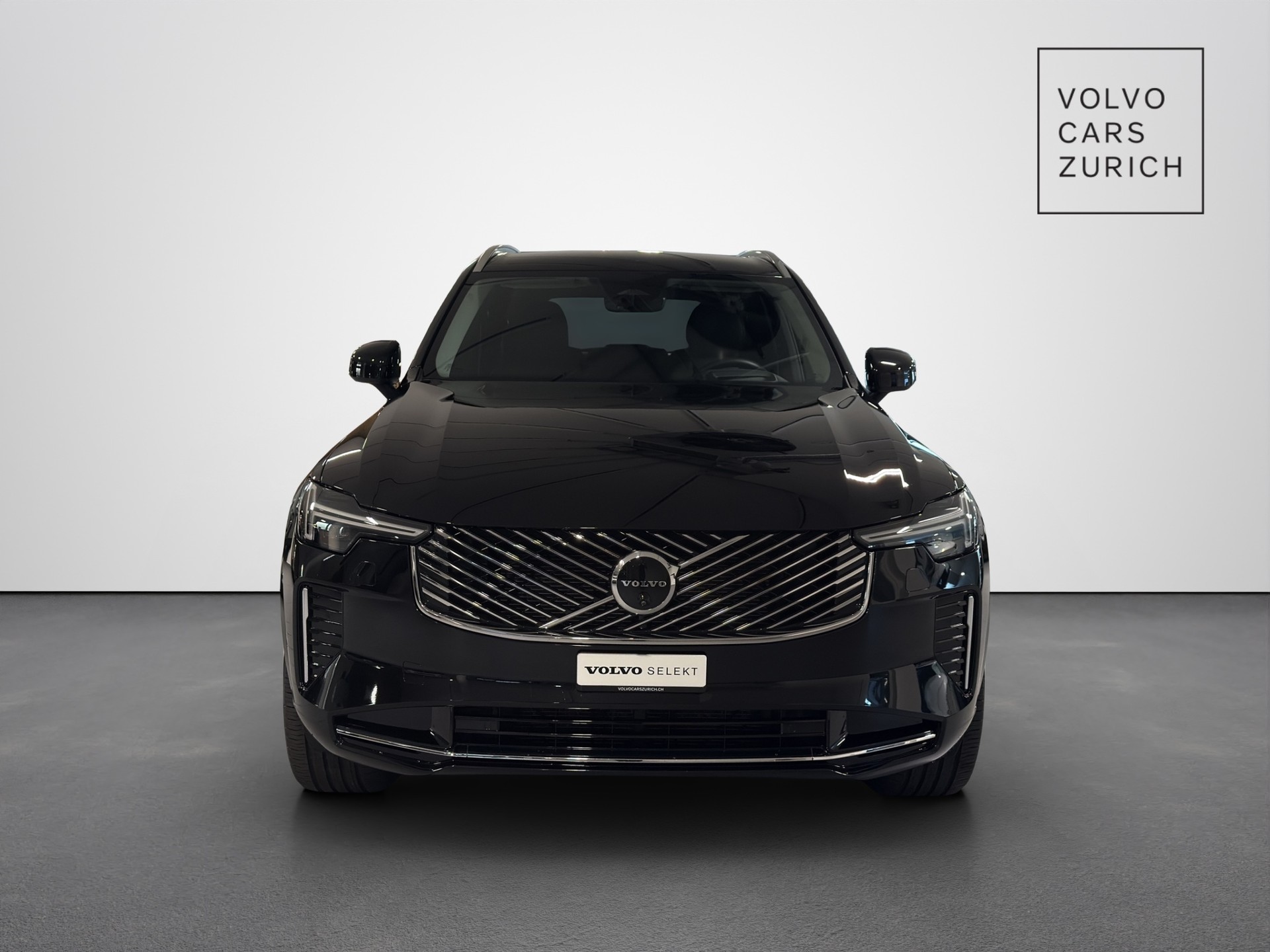 VOLVO XC90 2.0 B5 MH Plus Bright AWD-image-4