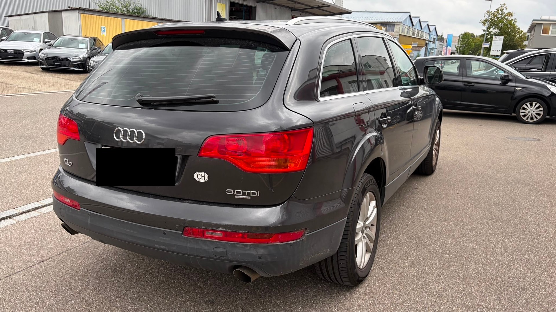 AUDI Q7 3.0 TDI quattro tiptronic-image-4