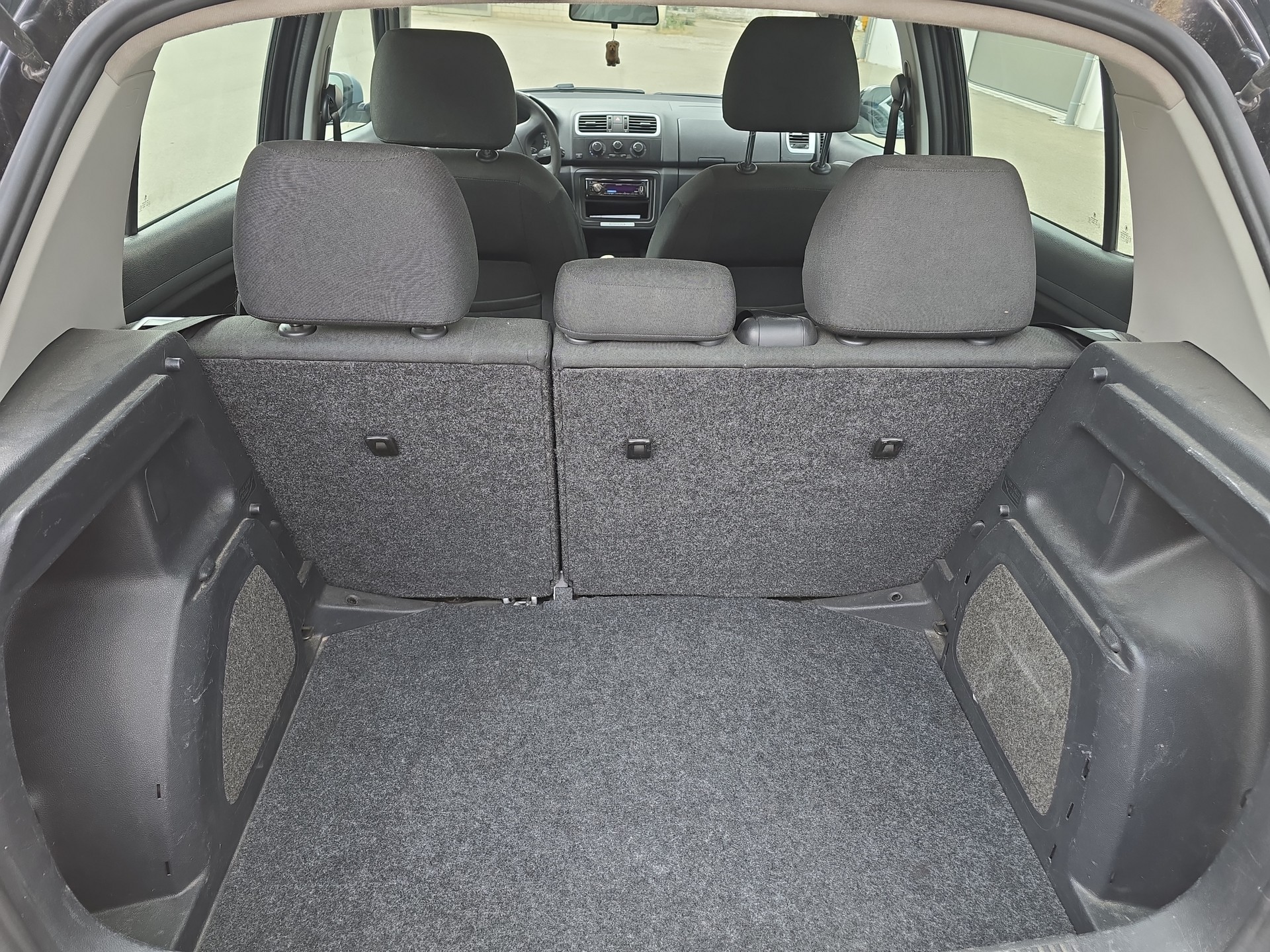 SKODA Fabia 1.2 Entry-image-10