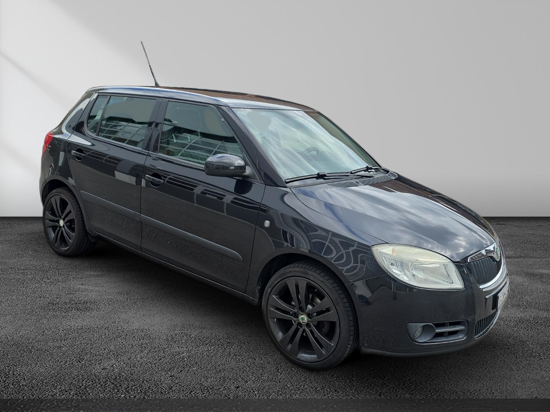 SKODA Fabia 1.2 Entry-image-3