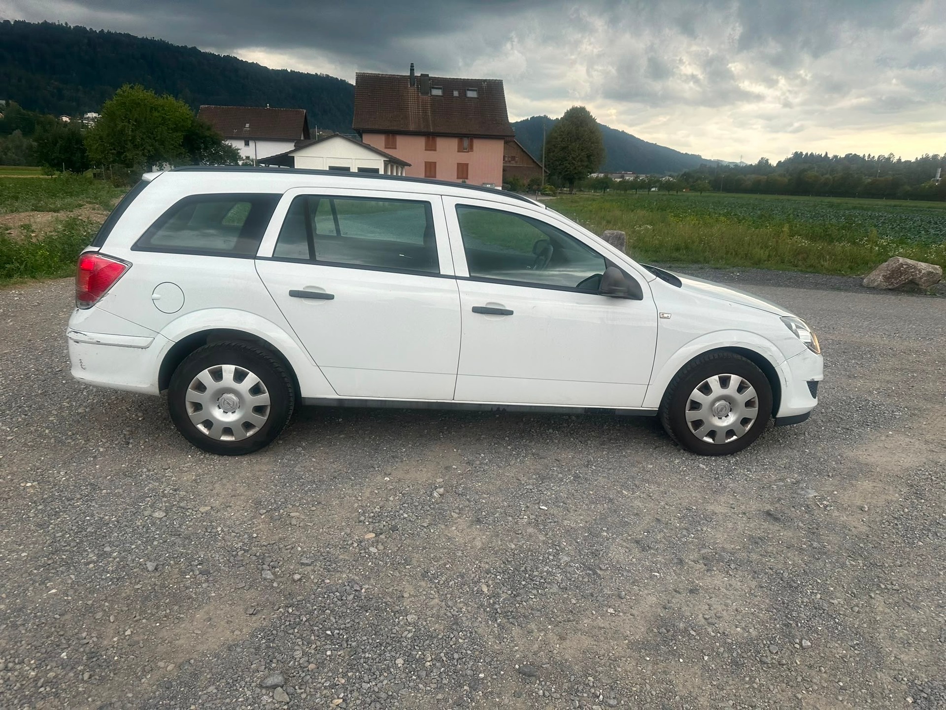 OPEL Astra Caravan 1.6i 16V Enjoy-image-6