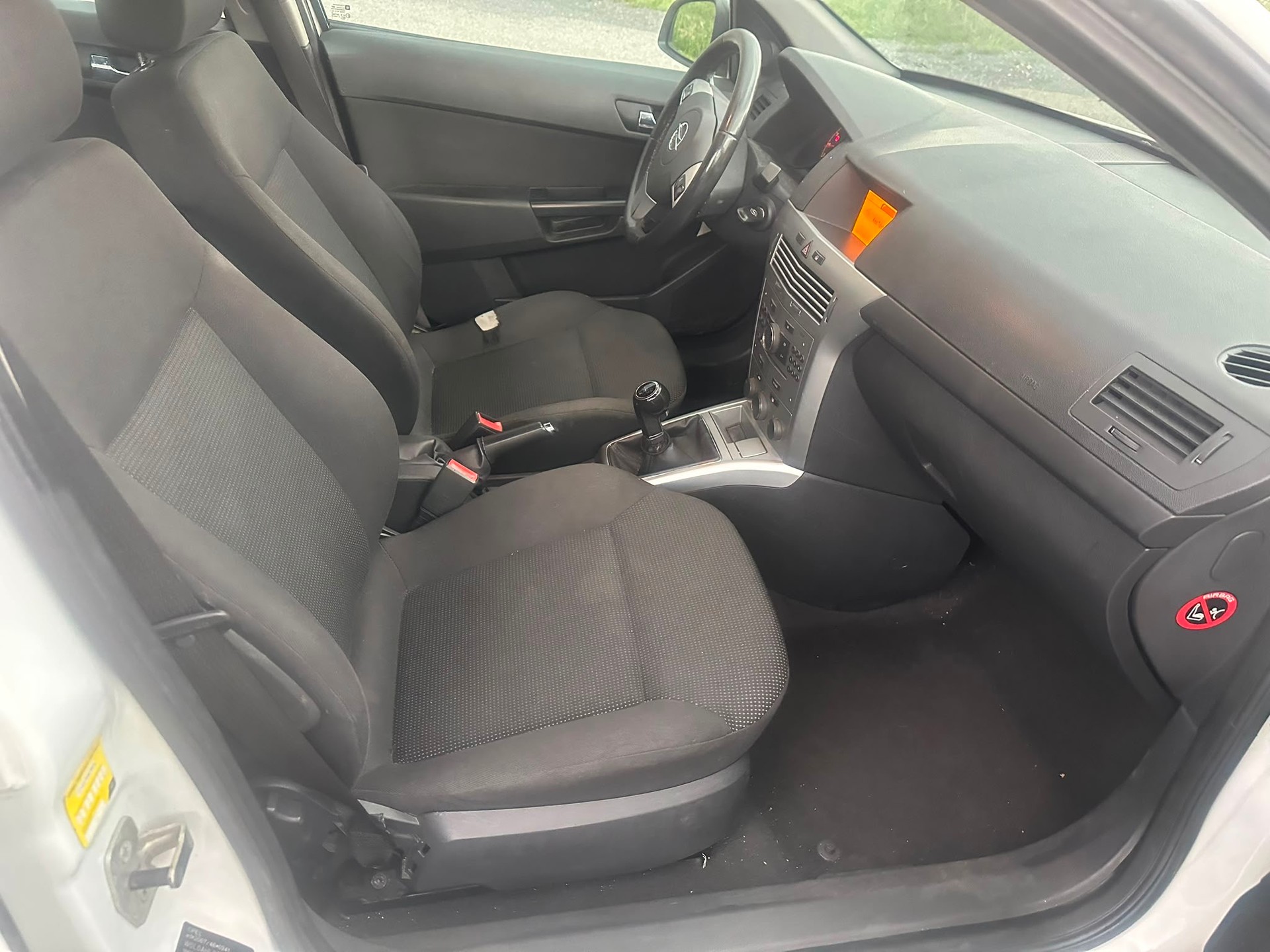 OPEL Astra Caravan 1.6i 16V Enjoy-image-11