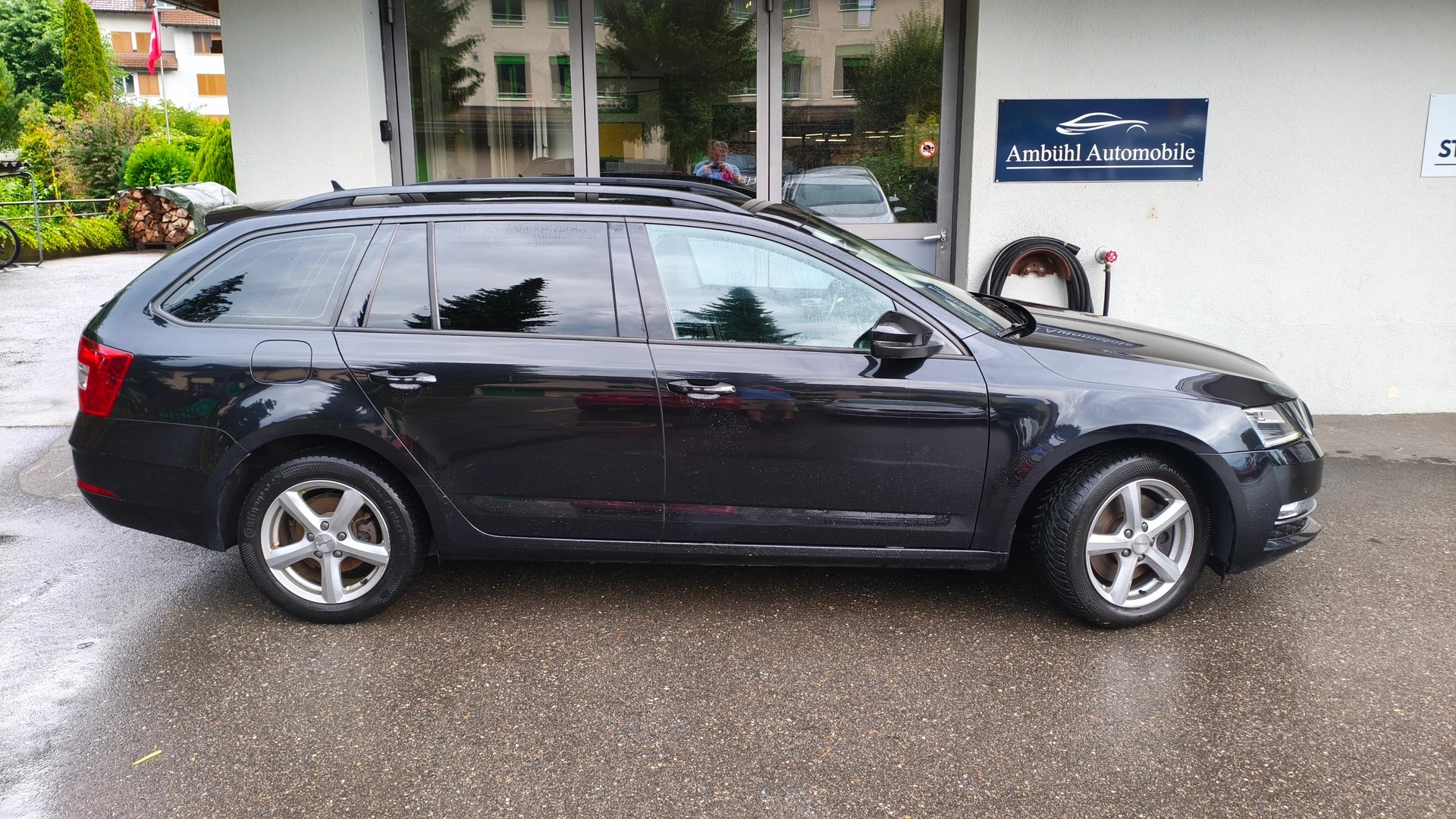 SKODA Octavia Combi 1.8 TSI Style 4x4 DSG-image-1