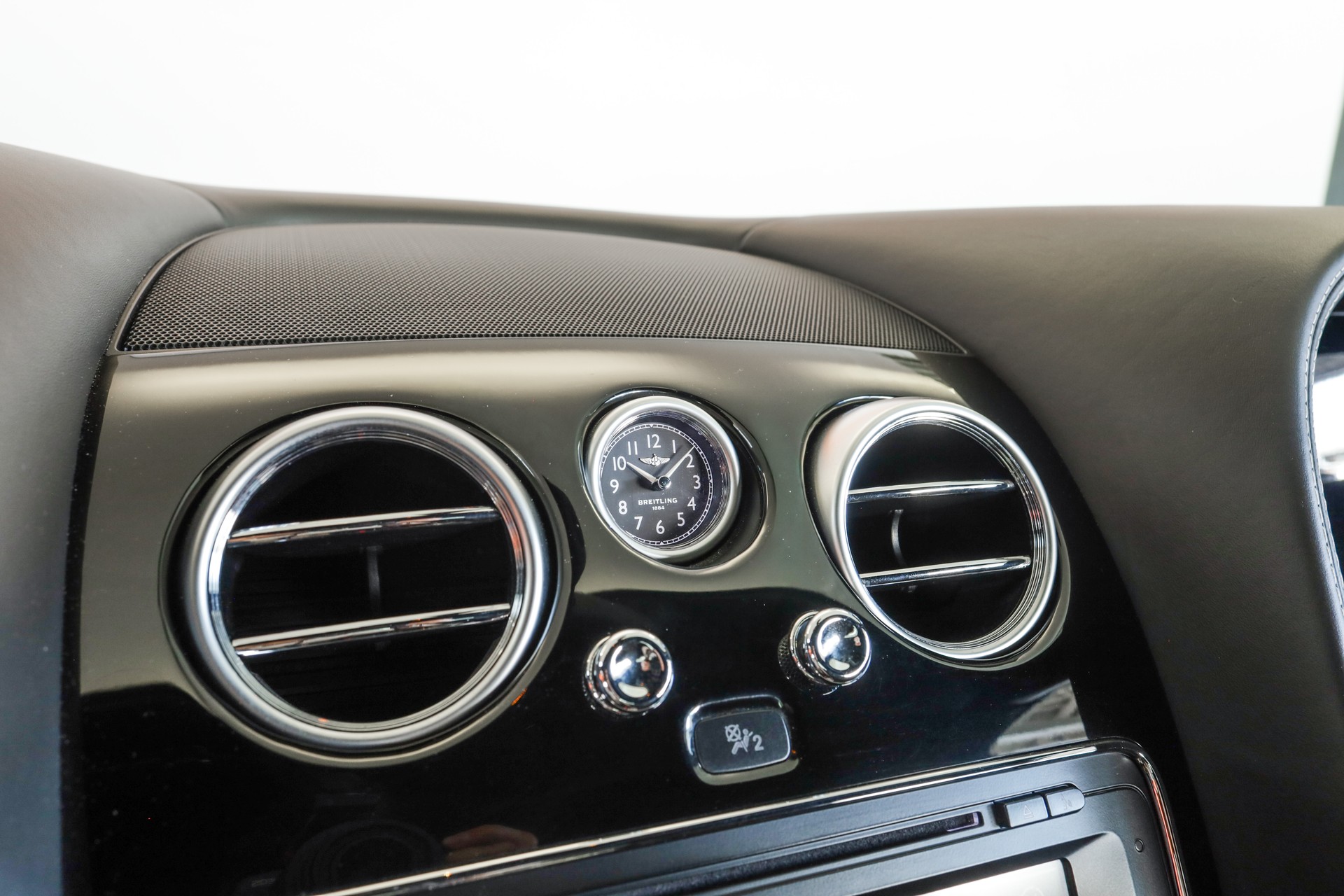 BENTLEY Continental GTC 4.0 V8 * ACC *-image-14