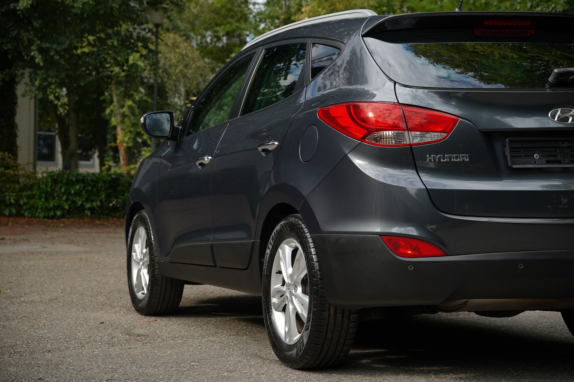 HYUNDAI iX 35 2.0 Style 4WD Automatic-image-12