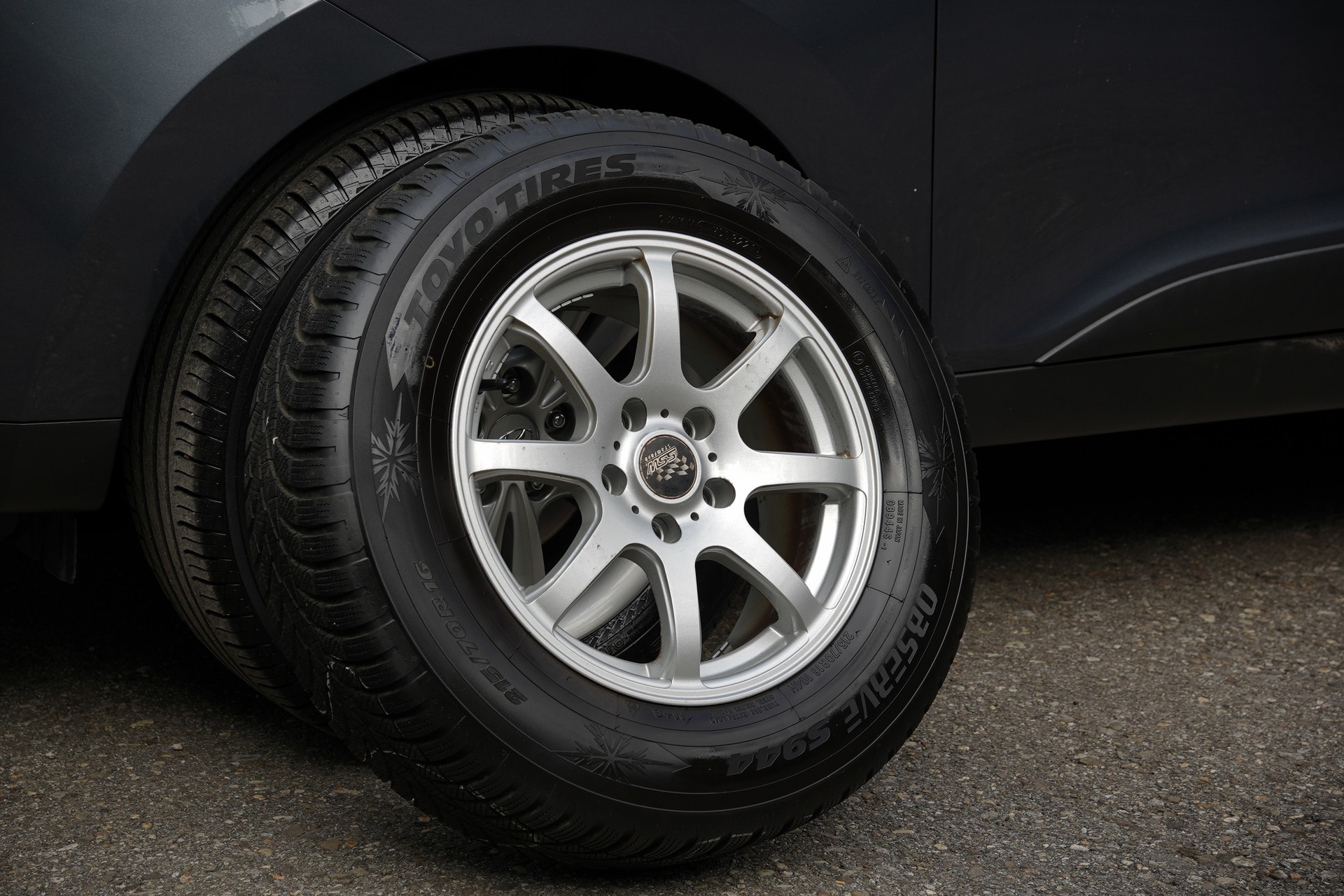 HYUNDAI iX 35 2.0 Style 4WD Automatic-image-9