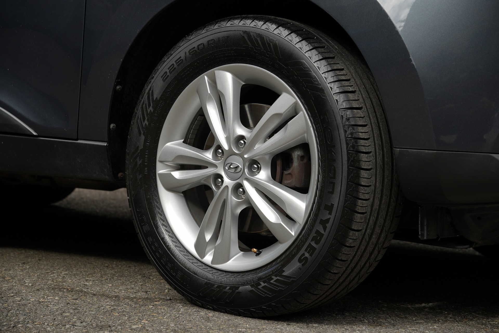 HYUNDAI iX 35 2.0 Style 4WD Automatic-image-10