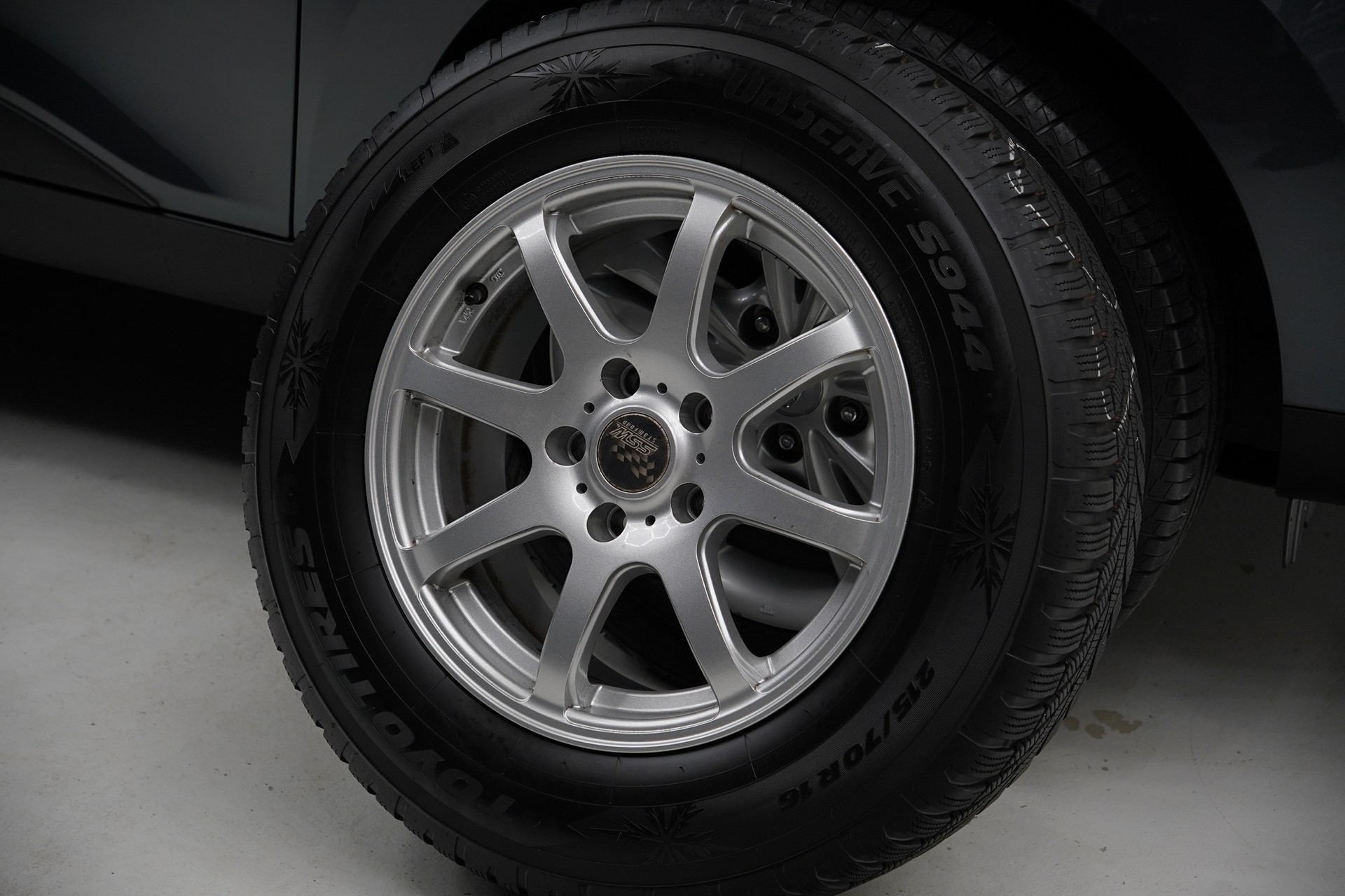 HYUNDAI iX 35 2.0 Style 4WD Automatic-image-7