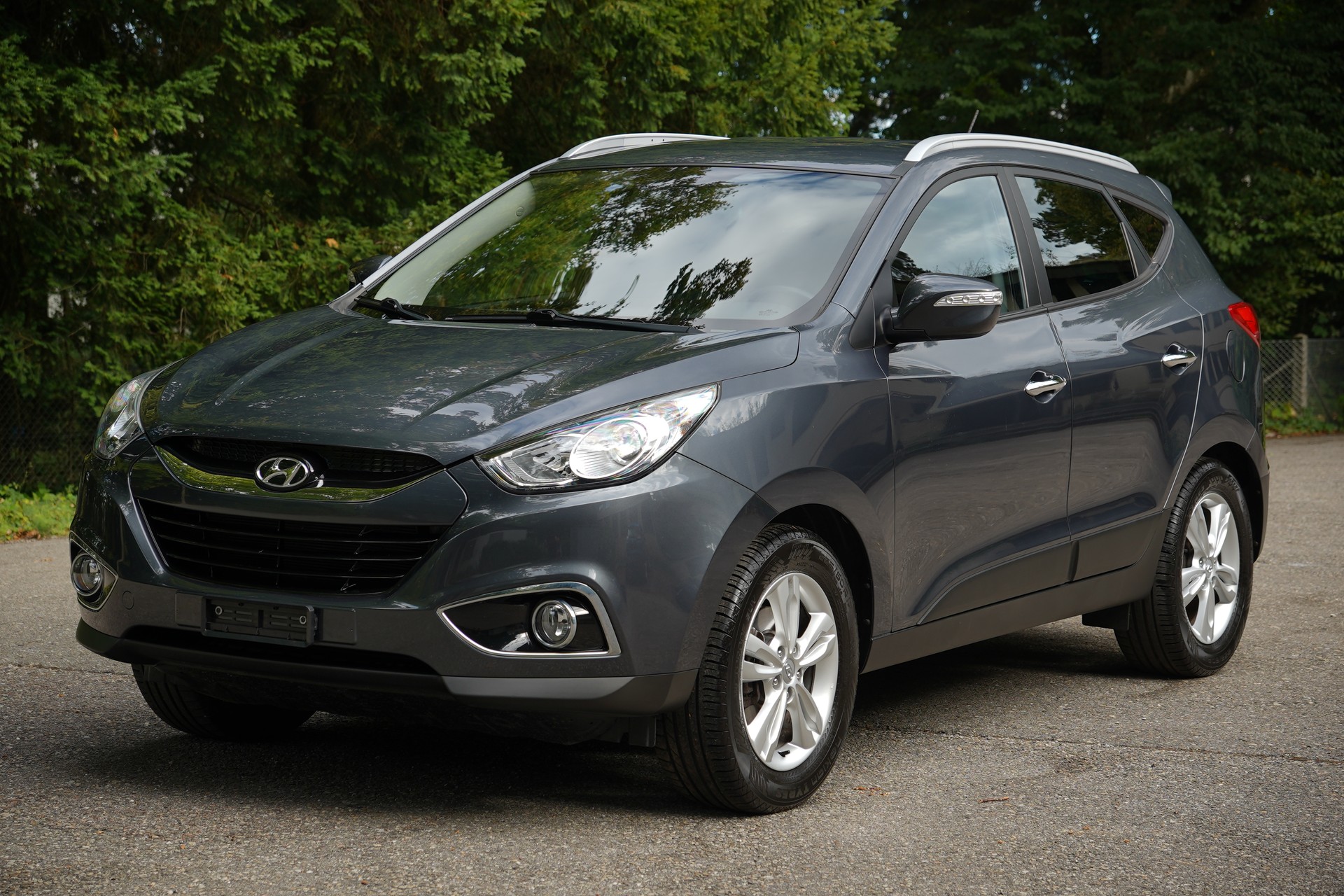 HYUNDAI iX 35 2.0 Style 4WD Automatic-image-6