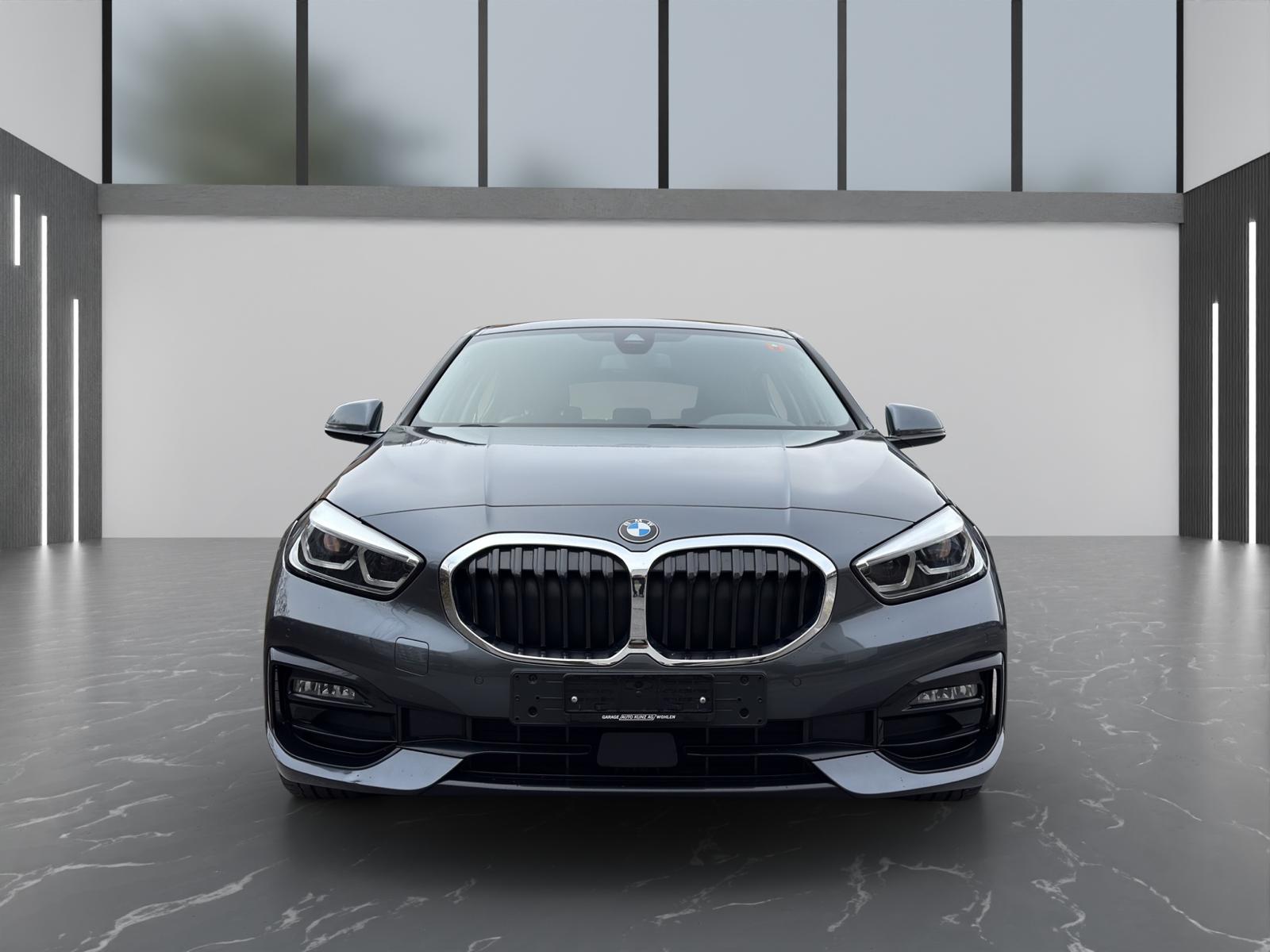 BMW 118i-image-0