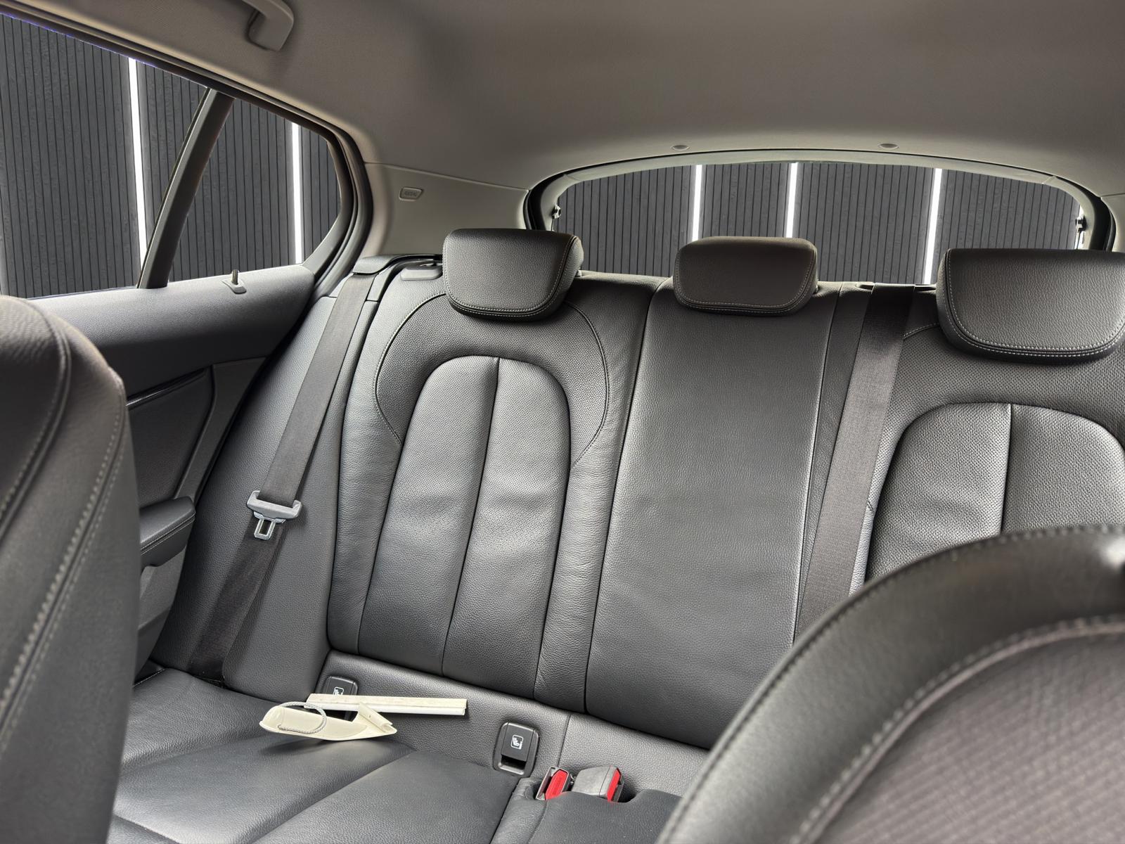 BMW 118i-image-17