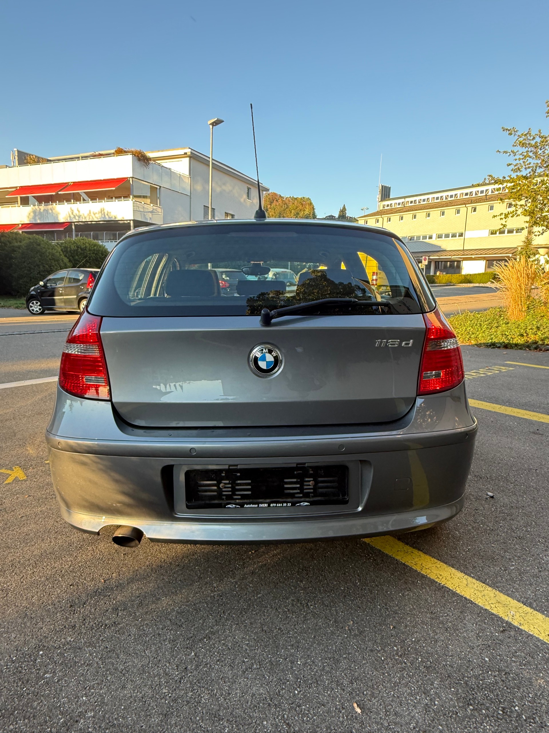 BMW 118d-image-8