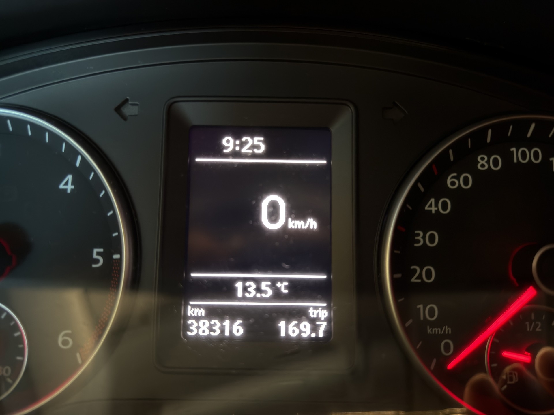 VW Caddy Cargo 2.0TDI 4Motion BlueMotion Technology*TOP ZUSTAND*NUR 38000 KM*KLIMA*INKLUSIVE SORTIMO INNEN EINRICHTUNG*-image-16