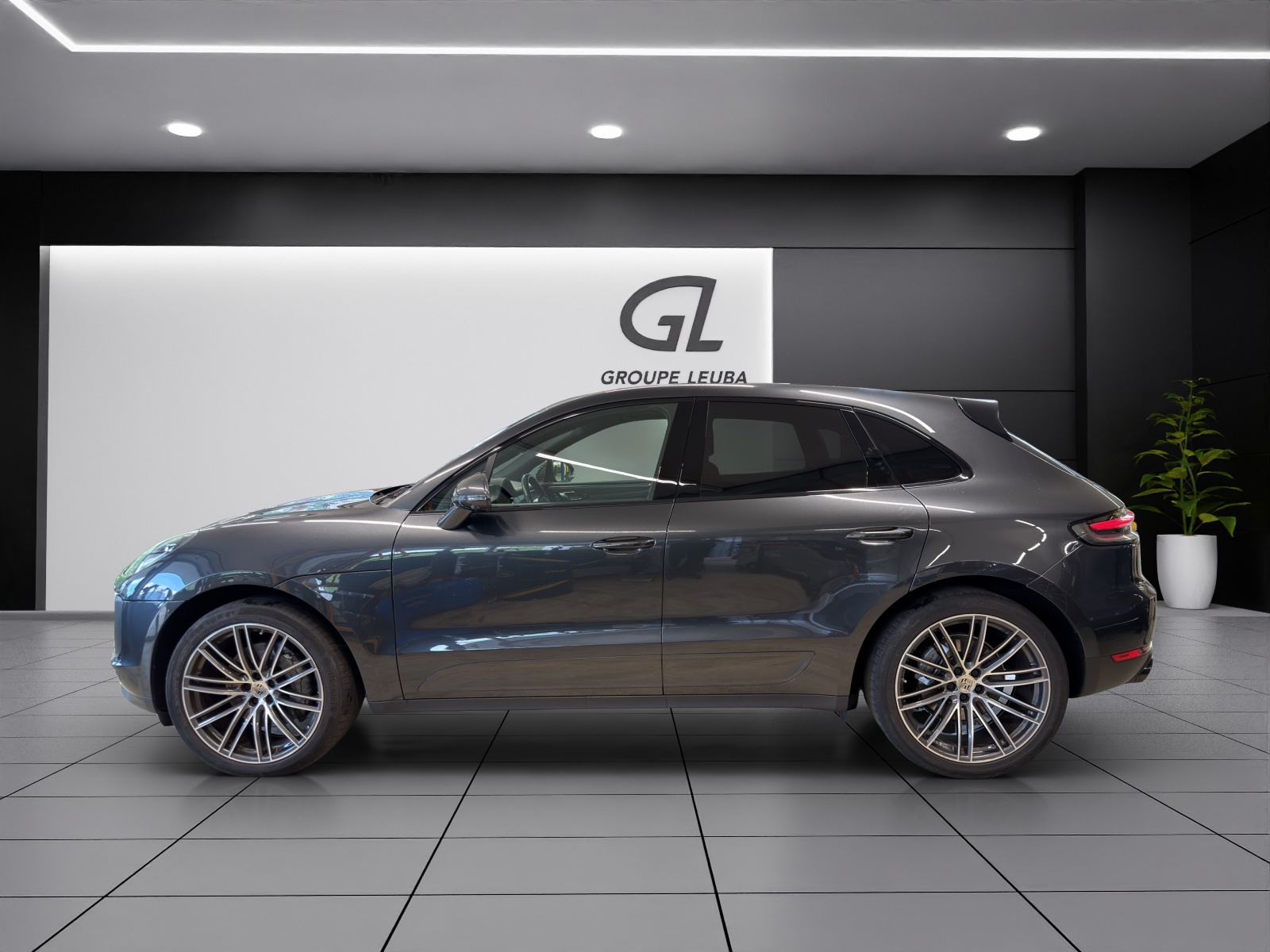 PORSCHE Macan S PDK-image-2