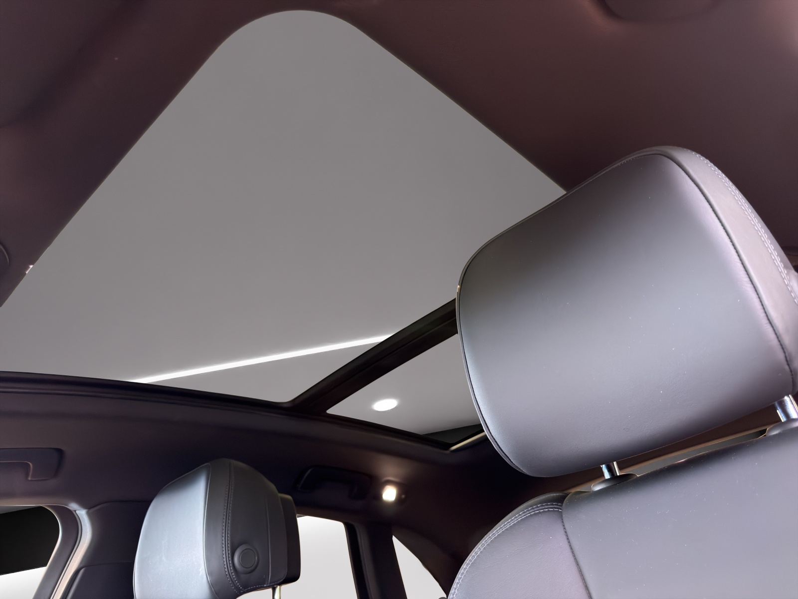 PORSCHE Macan S PDK-image-9