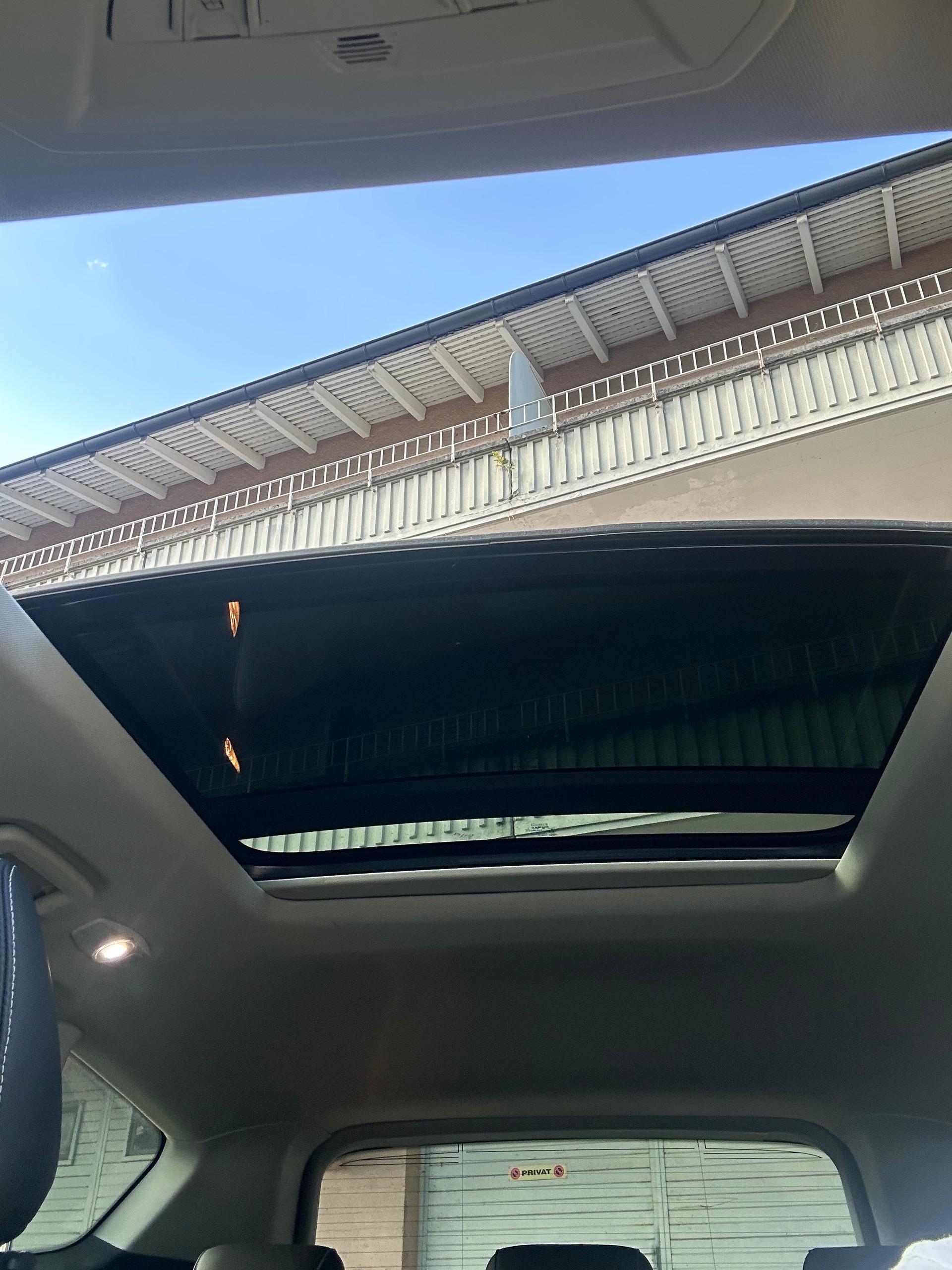 FORD Kuga 2.0 TDCi Vignale 4WD PowerShift-image-10