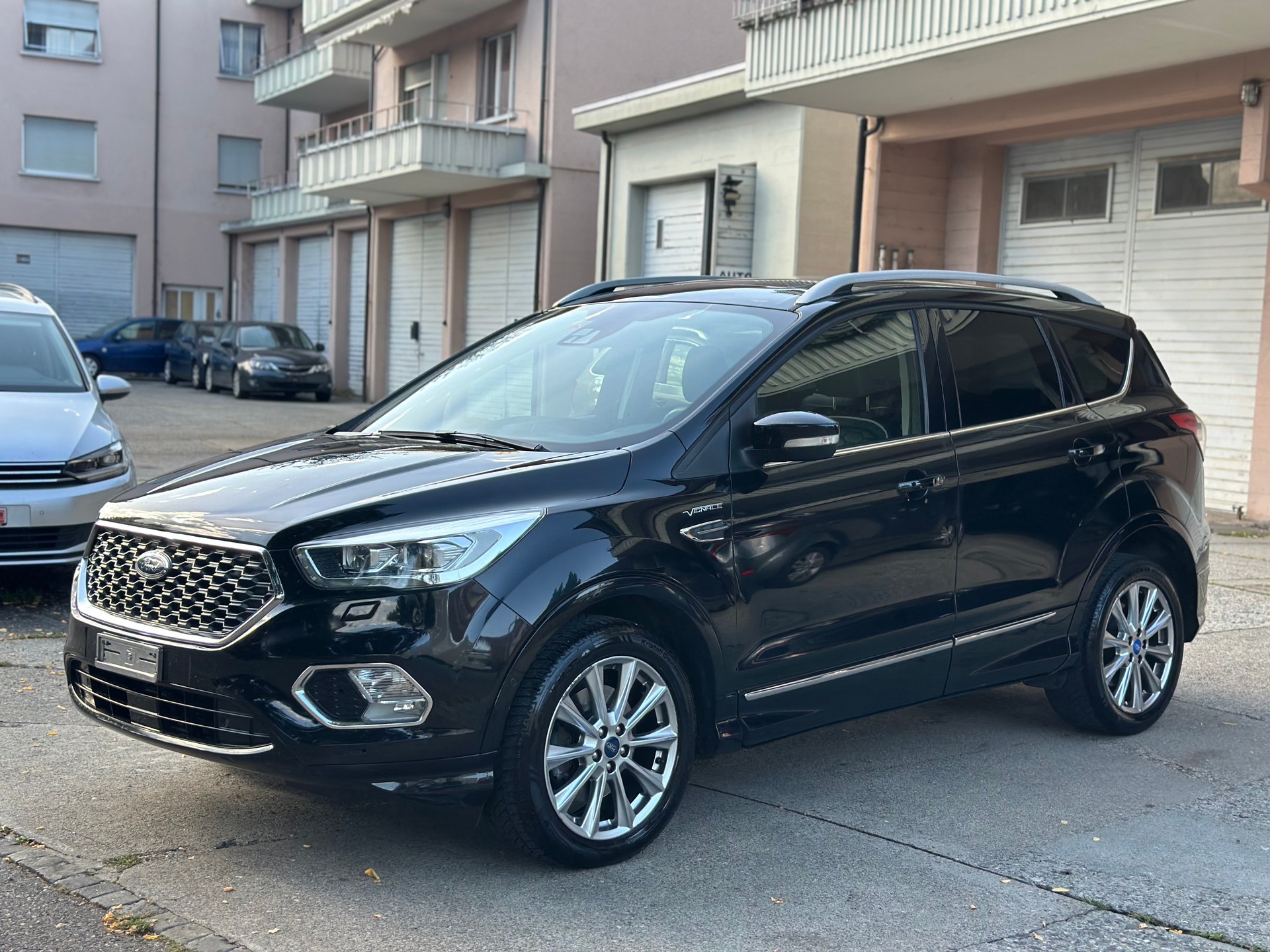 FORD Kuga 2.0 TDCi Vignale 4WD PowerShift-image-5