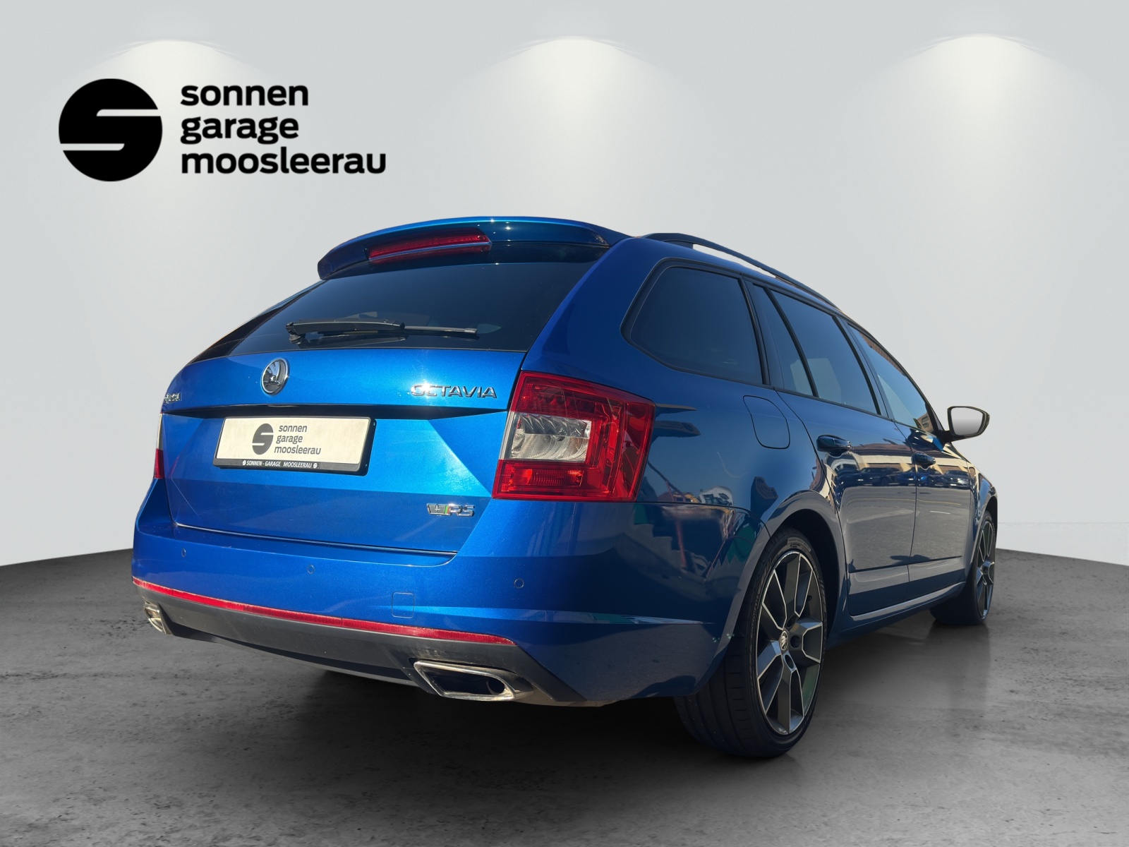 SKODA Octavia Combi 2.0 TSI RS DSG-image-3