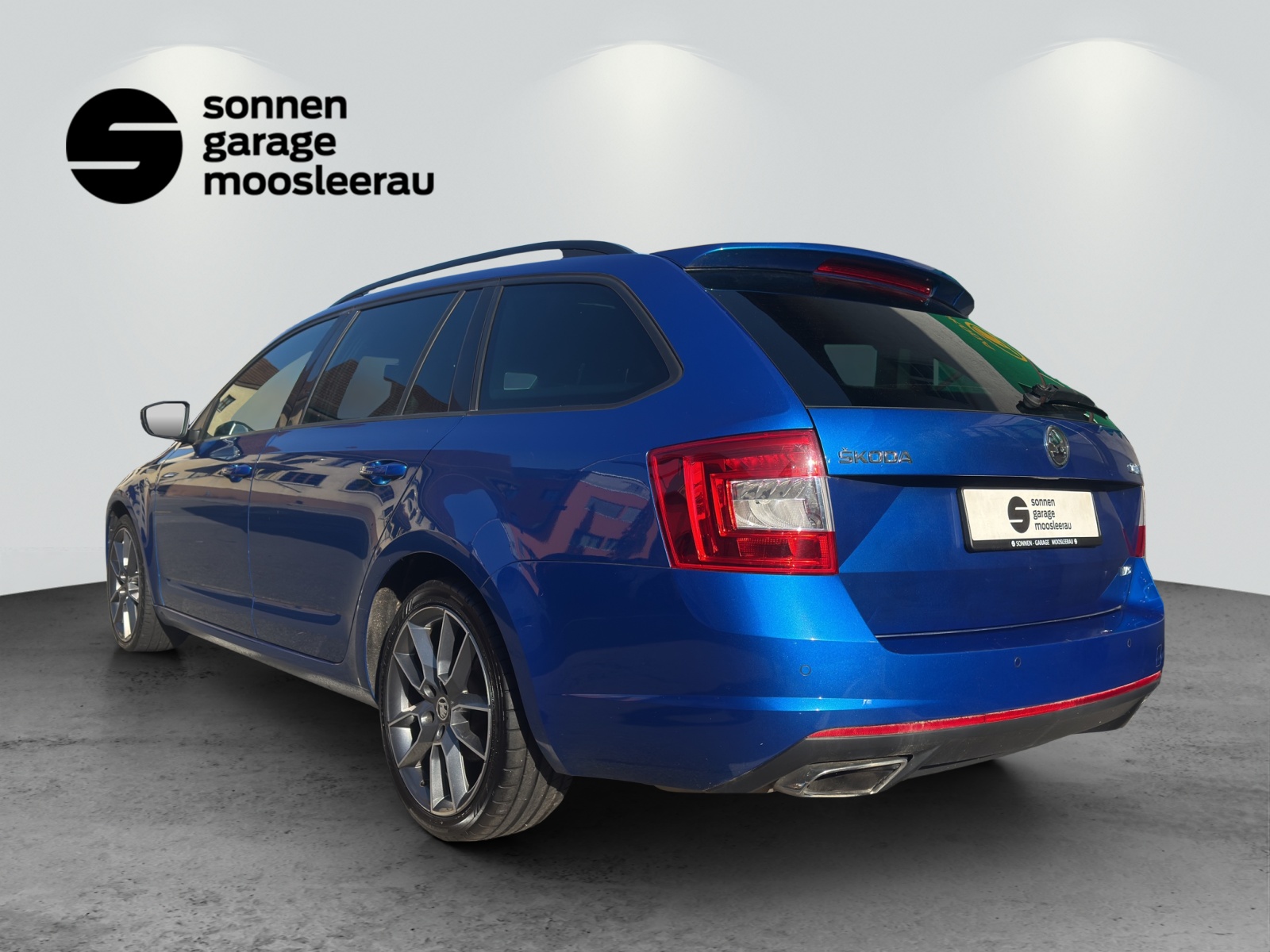 SKODA Octavia Combi 2.0 TSI RS DSG-image-1