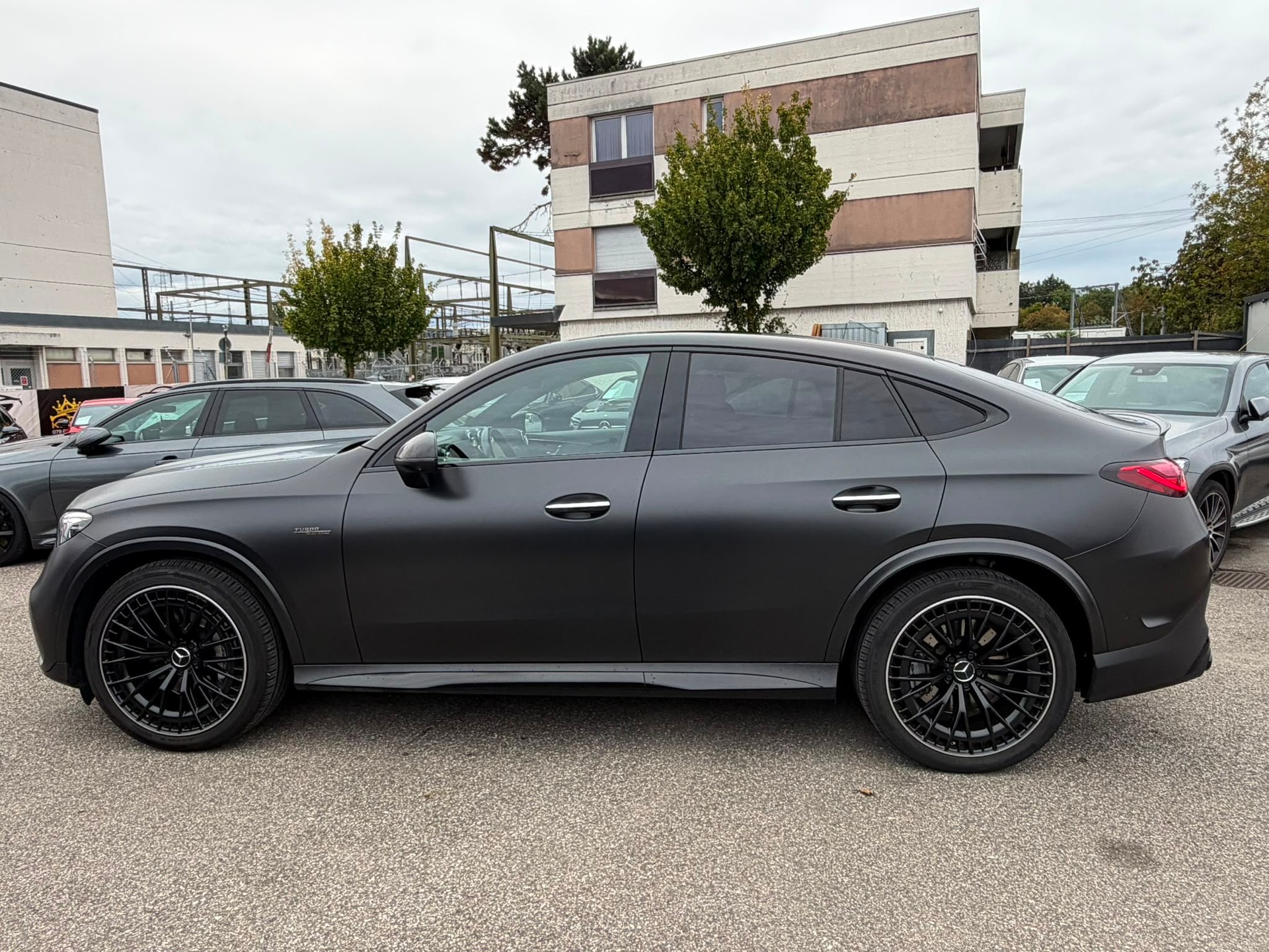MERCEDES-BENZ GLC Coupé 43 AMG 4Matic 9G-Tronic FULL Gris MAT Couleur d’origine 🇨🇭-showroom-element-2