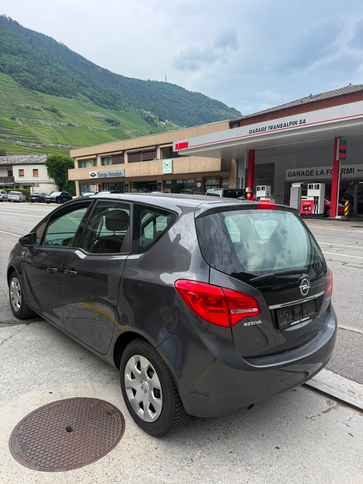 OPEL Meriva 1.4 Turbo Anniversary Edition Automatic-image-5
