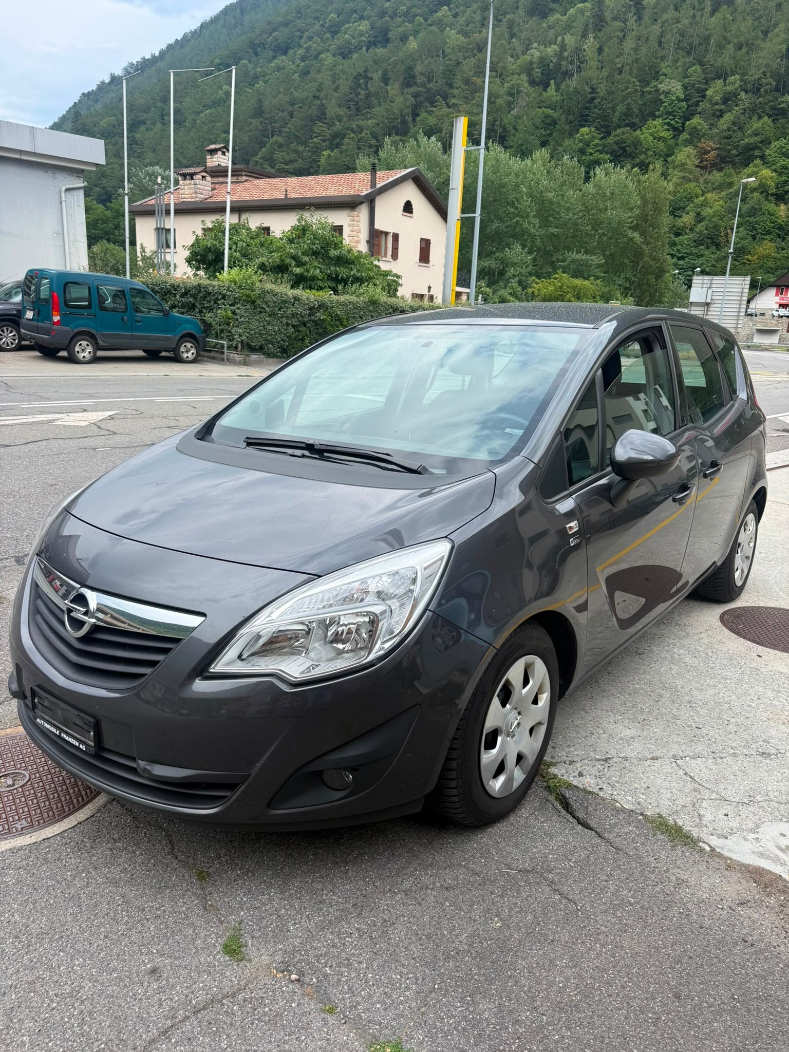 OPEL Meriva 1.4 Turbo Anniversary Edition Automatic-image-2