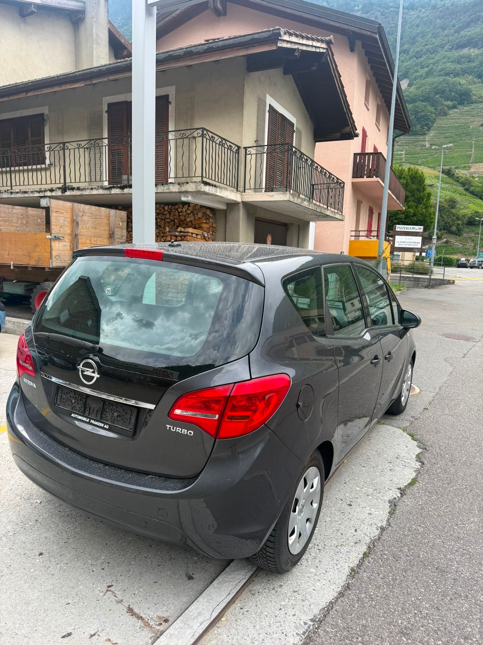 OPEL Meriva 1.4 Turbo Anniversary Edition Automatic-image-3