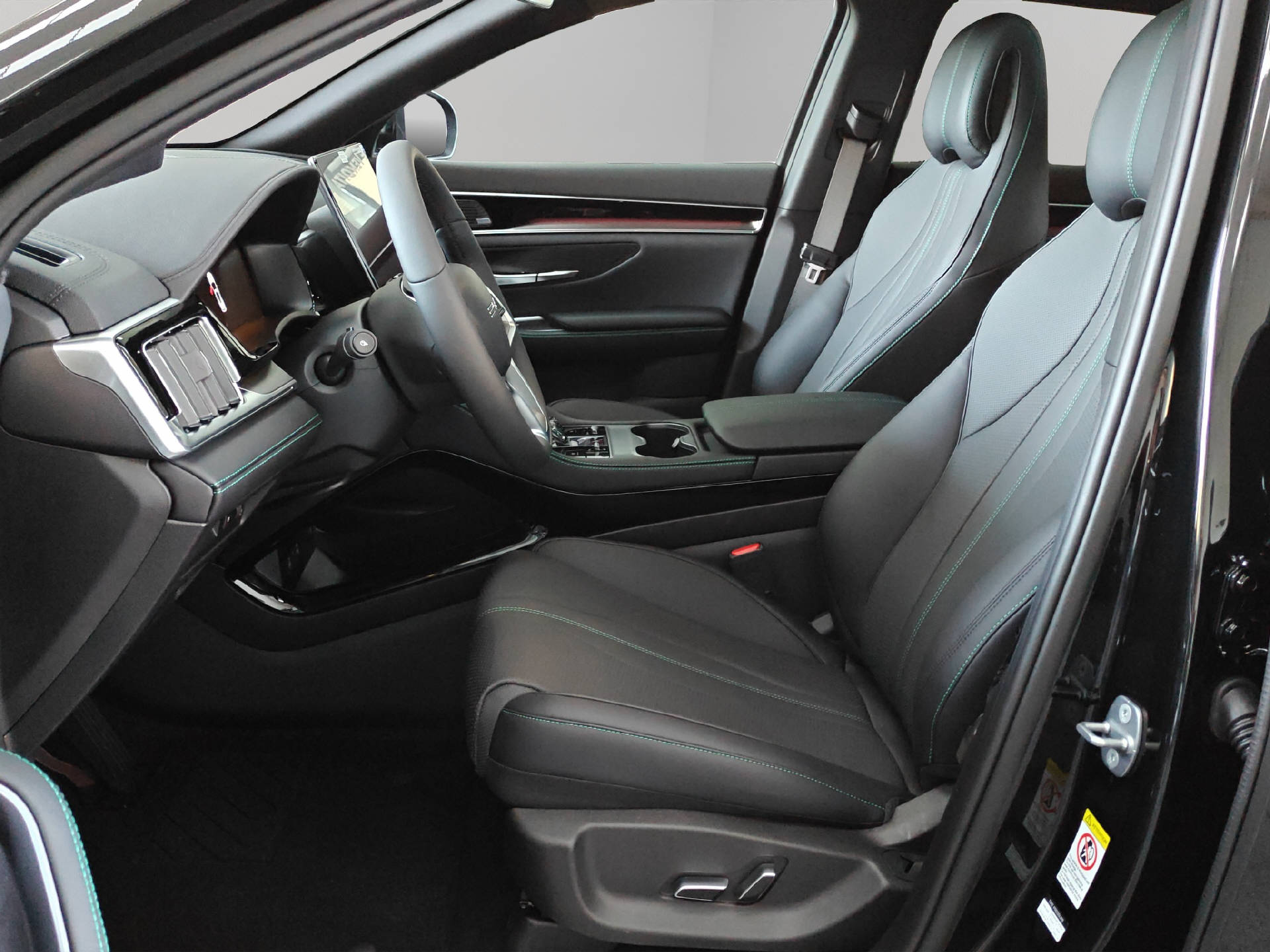 BYD Seal U DM-i Design AWD-image-4
