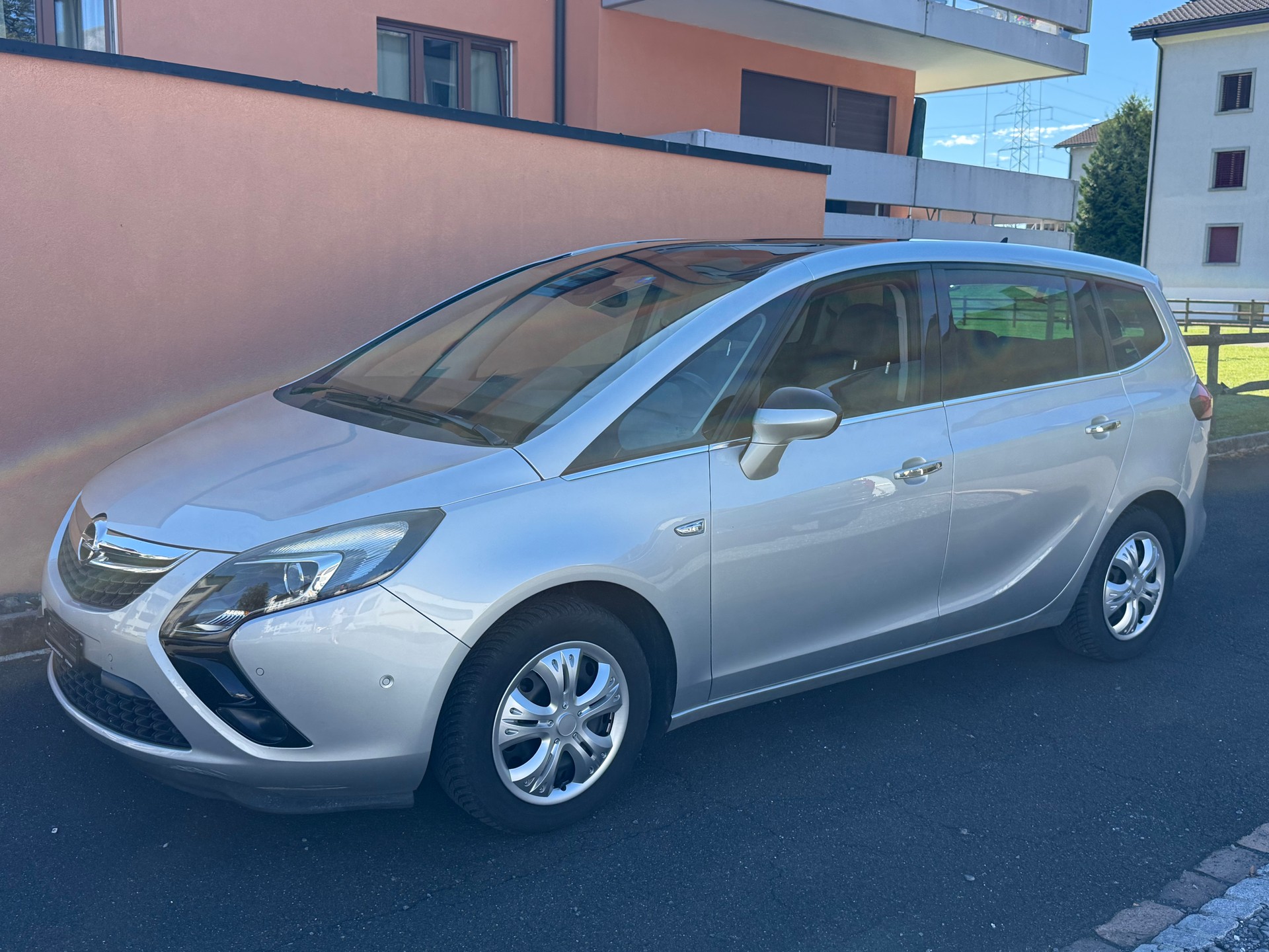 OPEL Zafira Tourer 1.4i 16V Turbo Enjoy Automatic-image-2