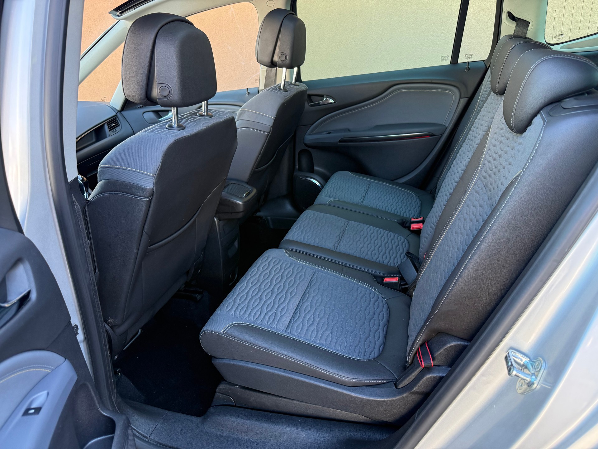 OPEL Zafira Tourer 1.4i 16V Turbo Enjoy Automatic-image-14