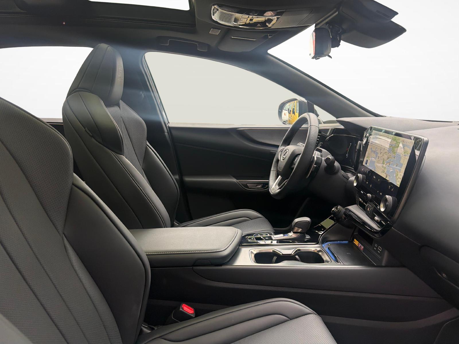 LEXUS NX 450h+ F-Sport-image-9