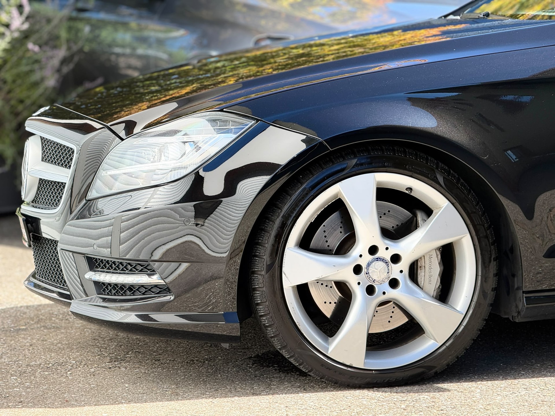 MERCEDES-BENZ CLS 500 V8 4matic Shooting Brake-image-6