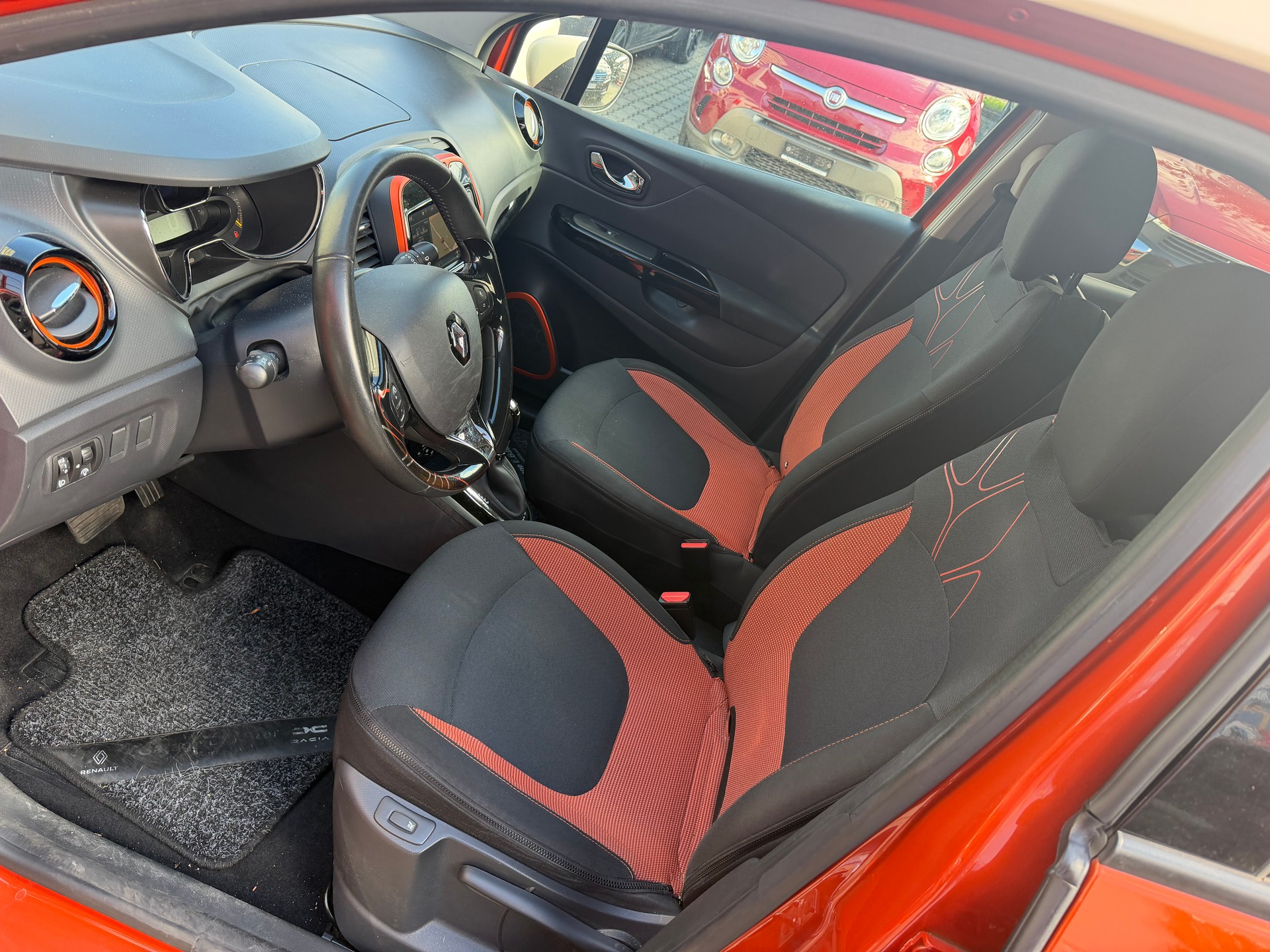 RENAULT Captur 1.2 T 16V Dynamique EDC-image-6