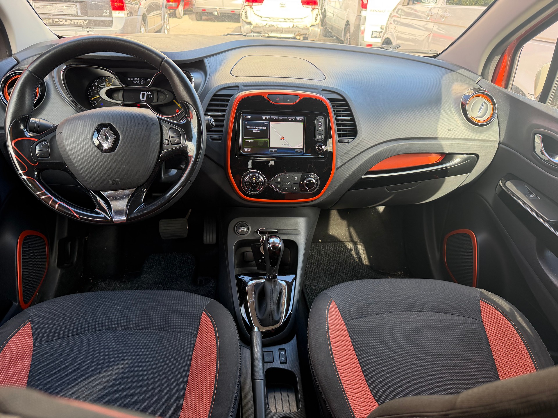 RENAULT Captur 1.2 T 16V Dynamique EDC-image-9