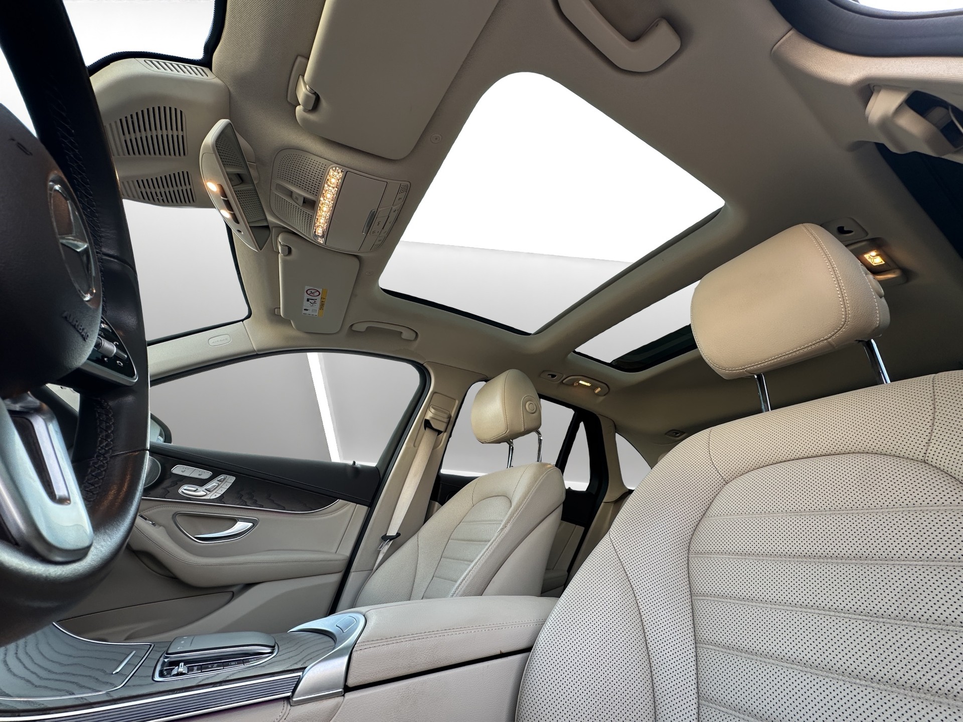 MERCEDES-BENZ GLC 300 d AMG Line 4m-image-16