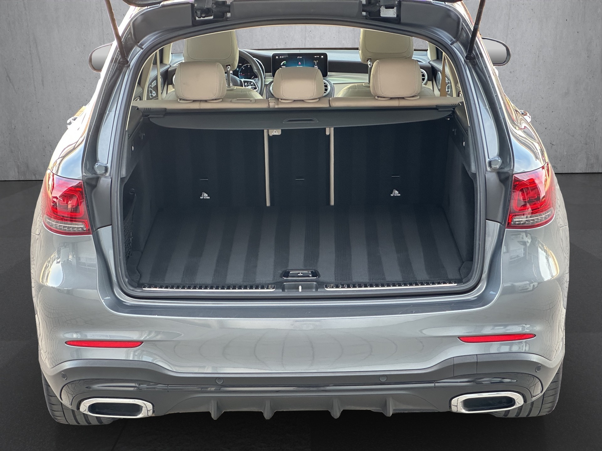 MERCEDES-BENZ GLC 300 d AMG Line 4m-image-15