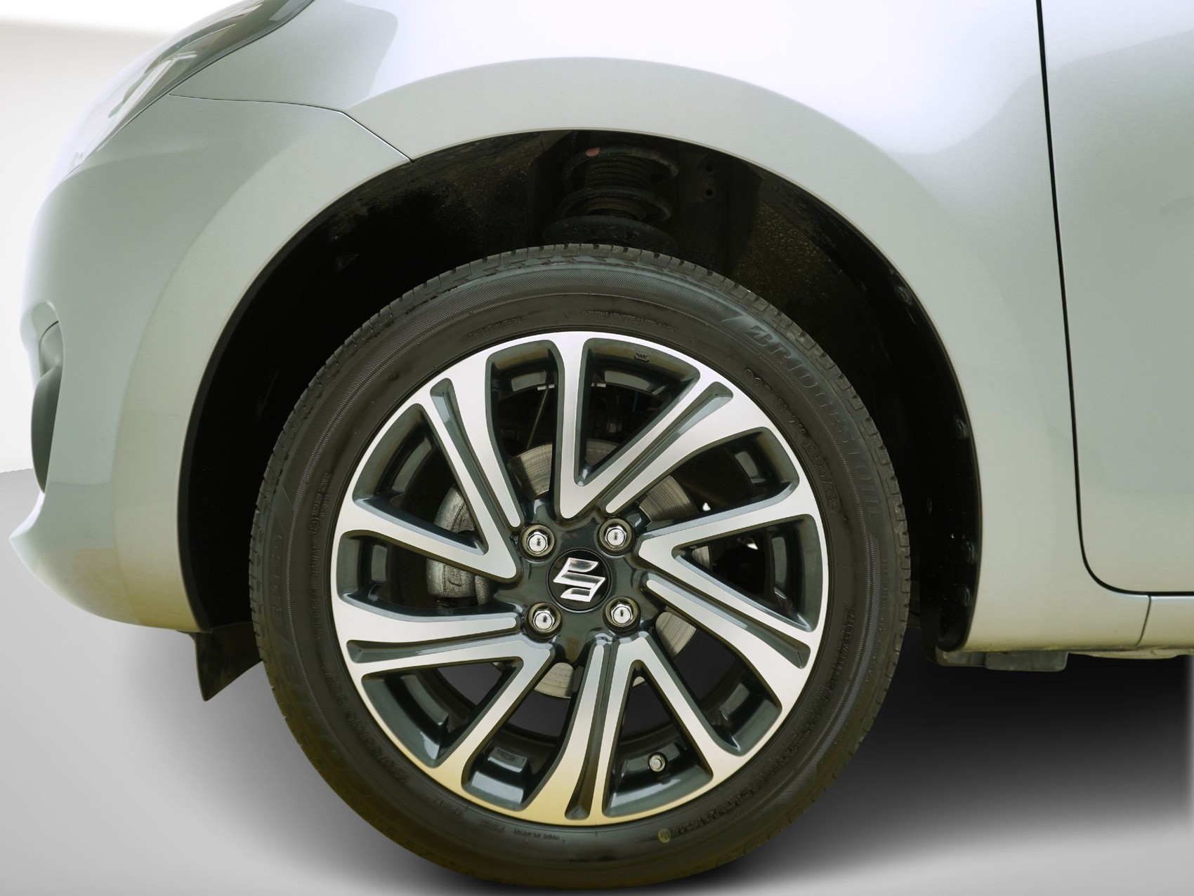 SUZUKI Swift 1.2 Compact Top Hybrid 4x4-image-6