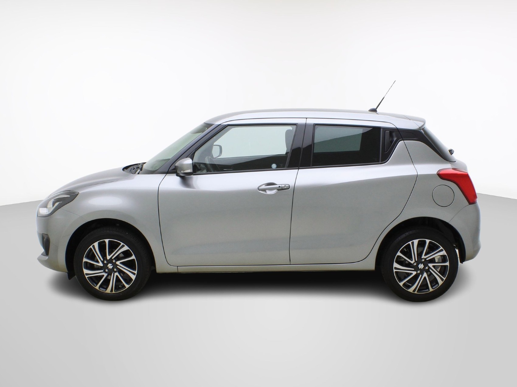 SUZUKI Swift 1.2 Compact Top Hybrid 4x4-image-2