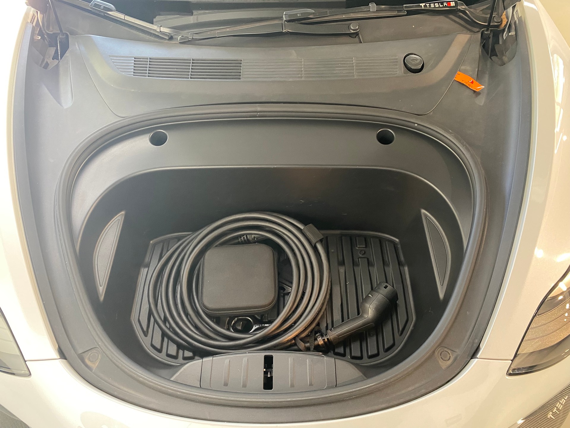TESLA Model 3 Long Range Dual Motor AWD-image-30