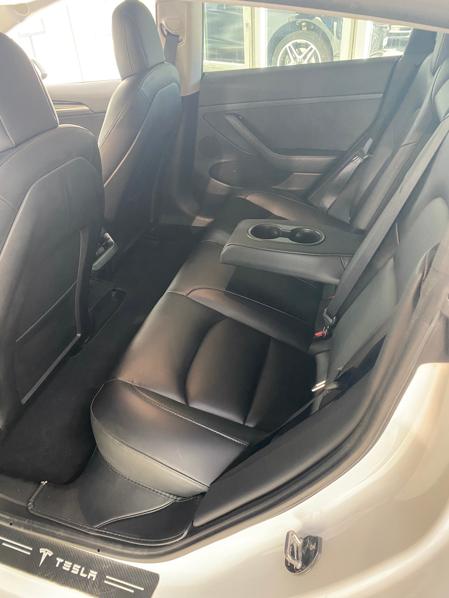 TESLA Model 3 Long Range Dual Motor AWD-image-29