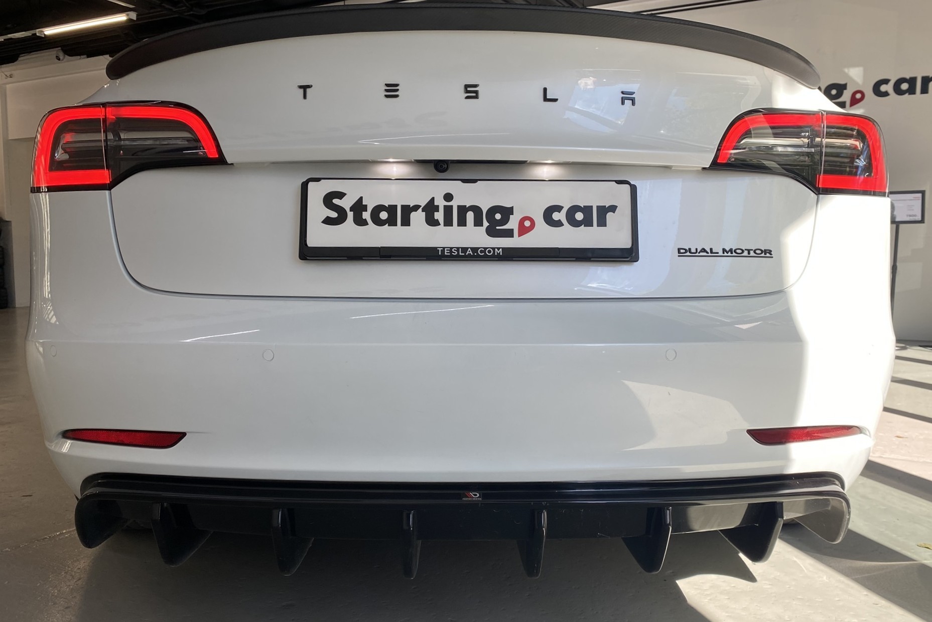 TESLA Model 3 Long Range Dual Motor AWD-image-16