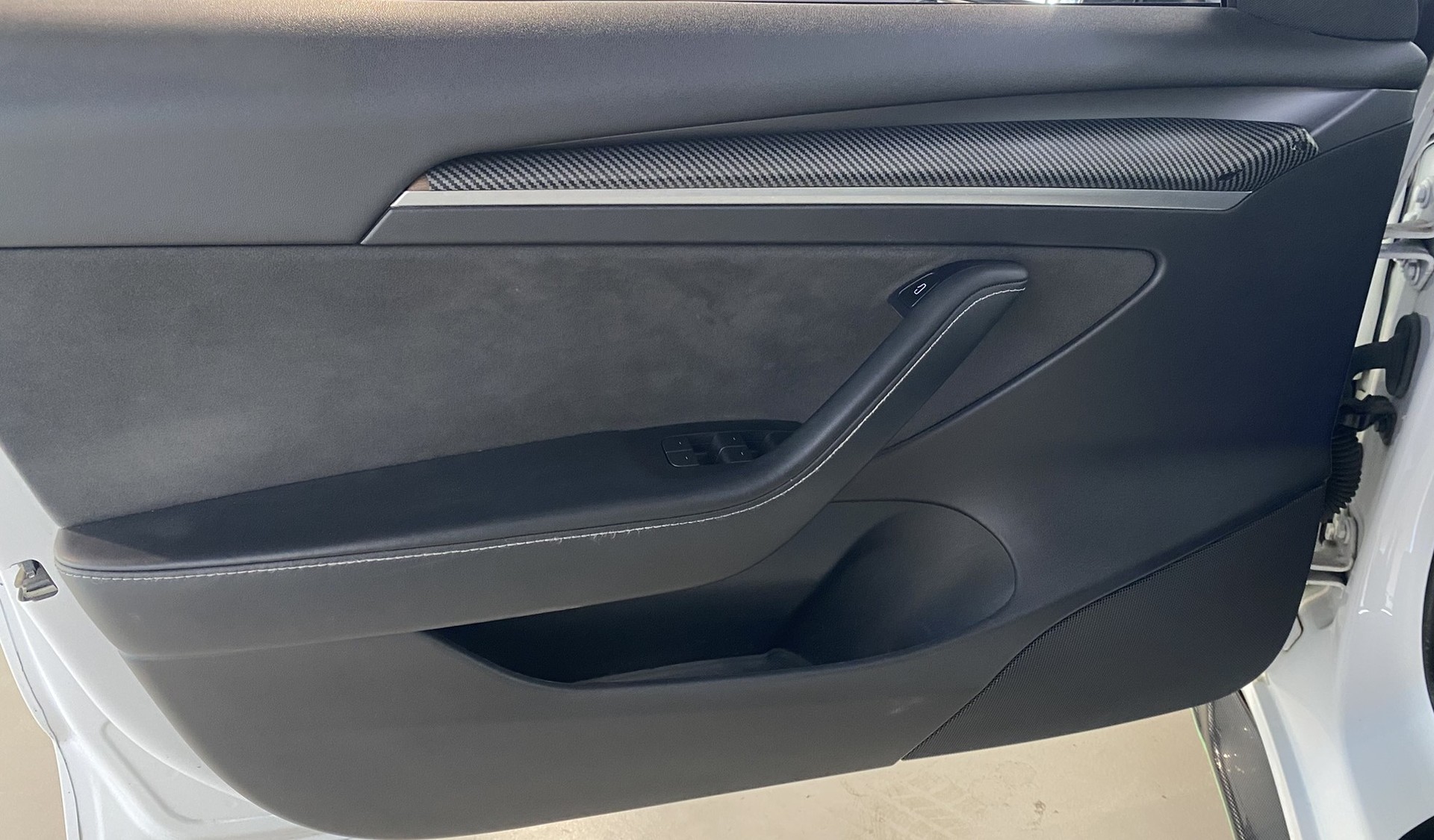 TESLA Model 3 Long Range Dual Motor AWD-image-19