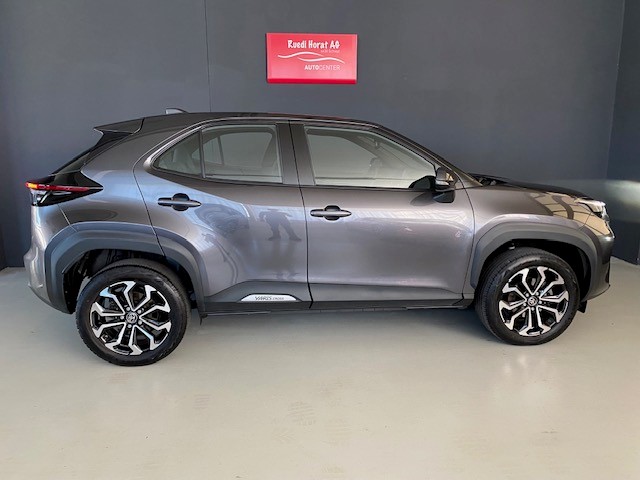 TOYOTA Yaris Cross 1.5 VVT-i HSD Trend AWD-i-image-3