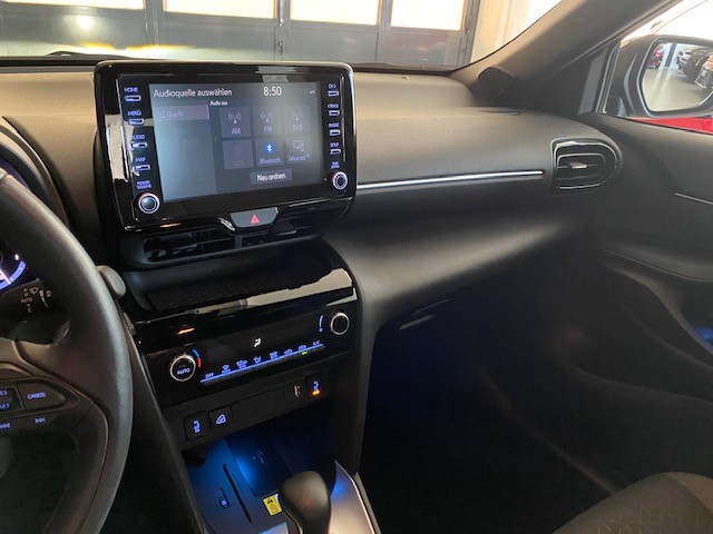 TOYOTA Yaris Cross 1.5 VVT-i HSD Trend AWD-i-image-12