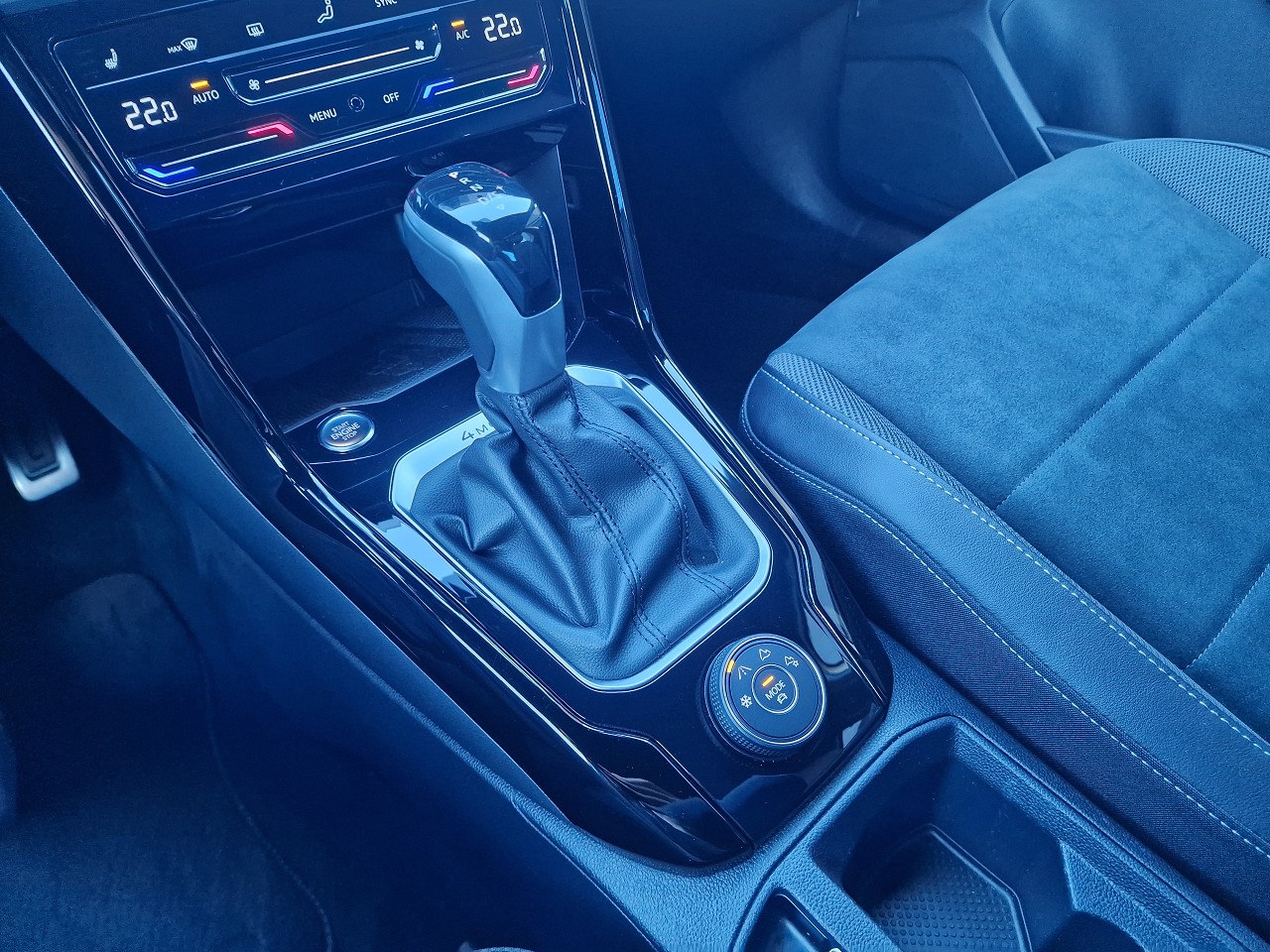 VW T-Roc 2.0 TSI R-Line DSG 4Motion-image-26