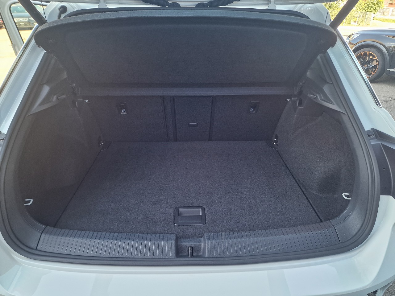 VW T-Roc 2.0 TSI R-Line DSG 4Motion-image-27