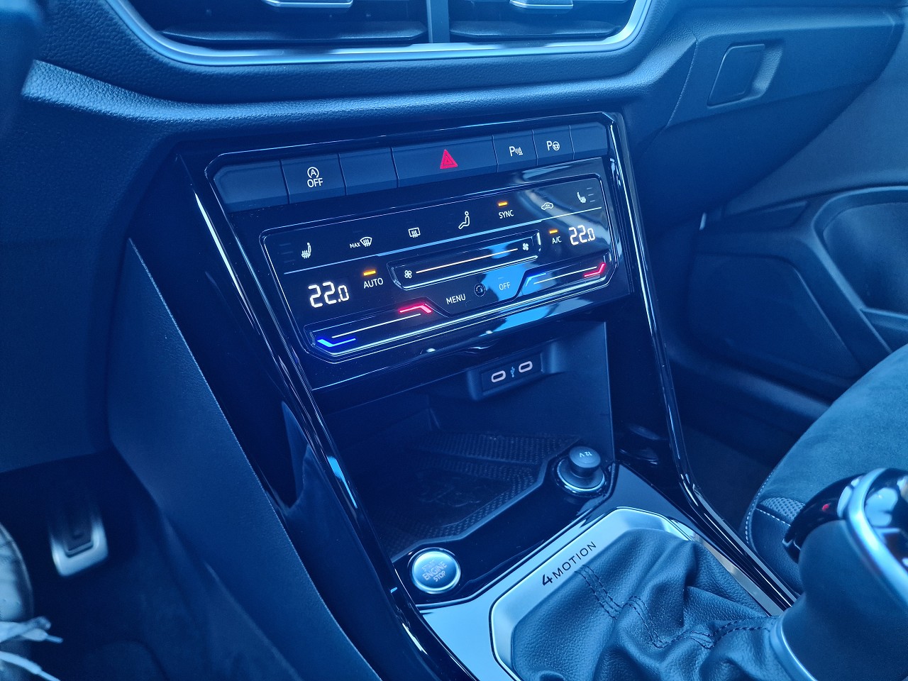 VW T-Roc 2.0 TSI R-Line DSG 4Motion-image-25