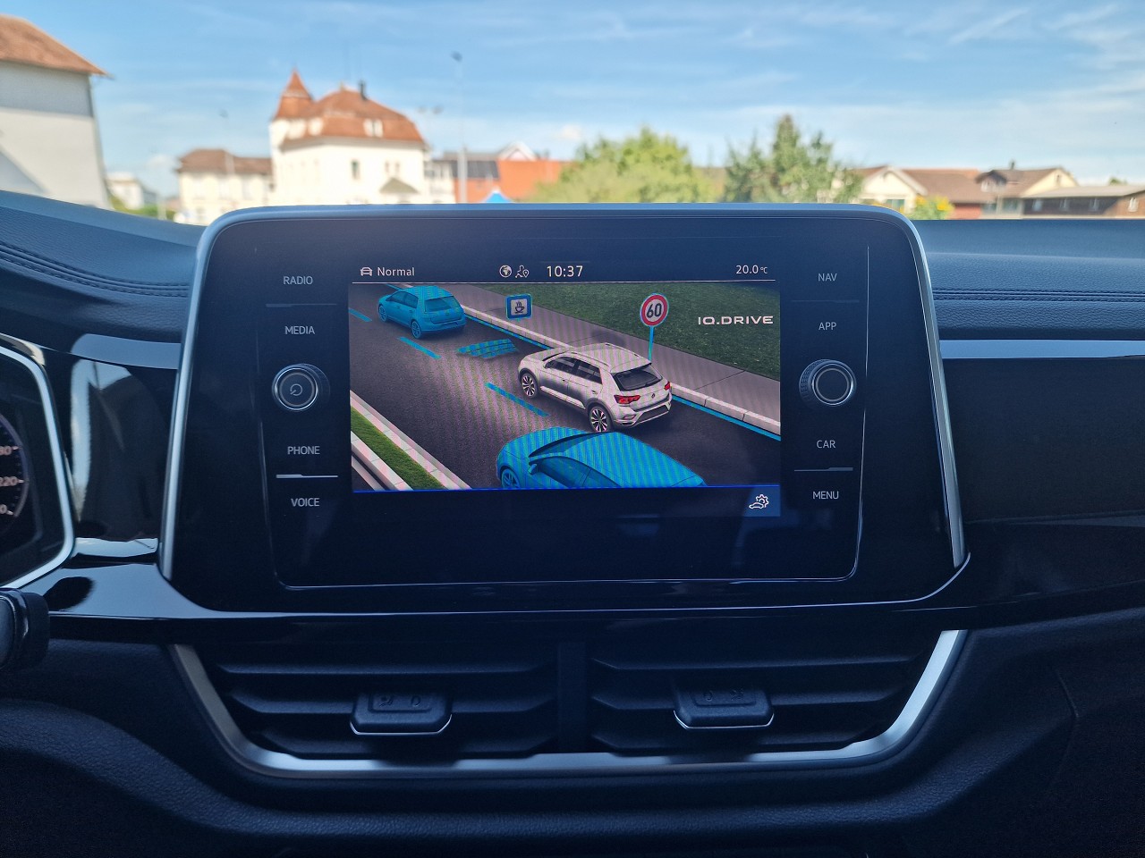 VW T-Roc 2.0 TSI R-Line DSG 4Motion-image-20