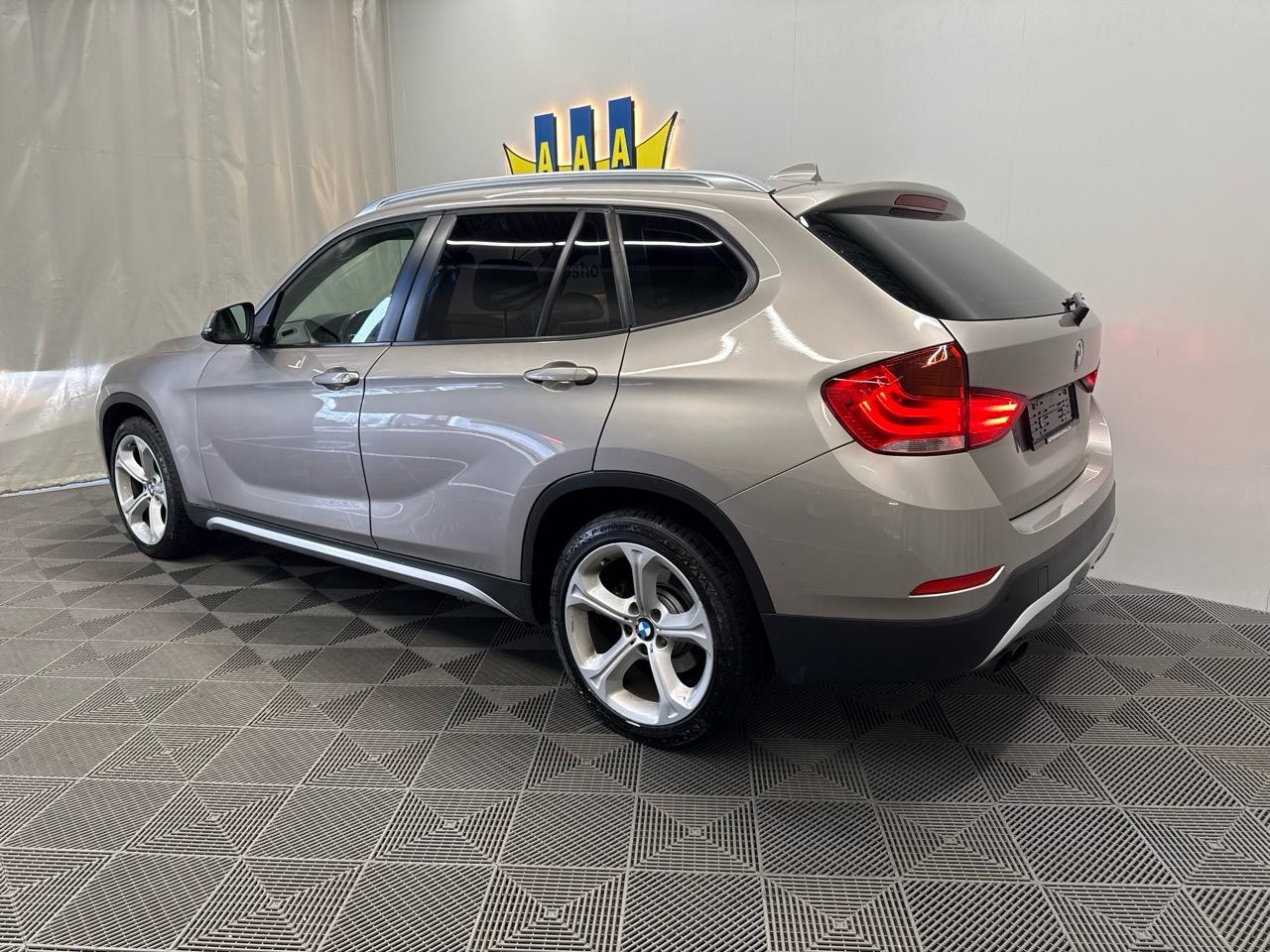 BMW X1 xDrive 28i Steptronic-image-1